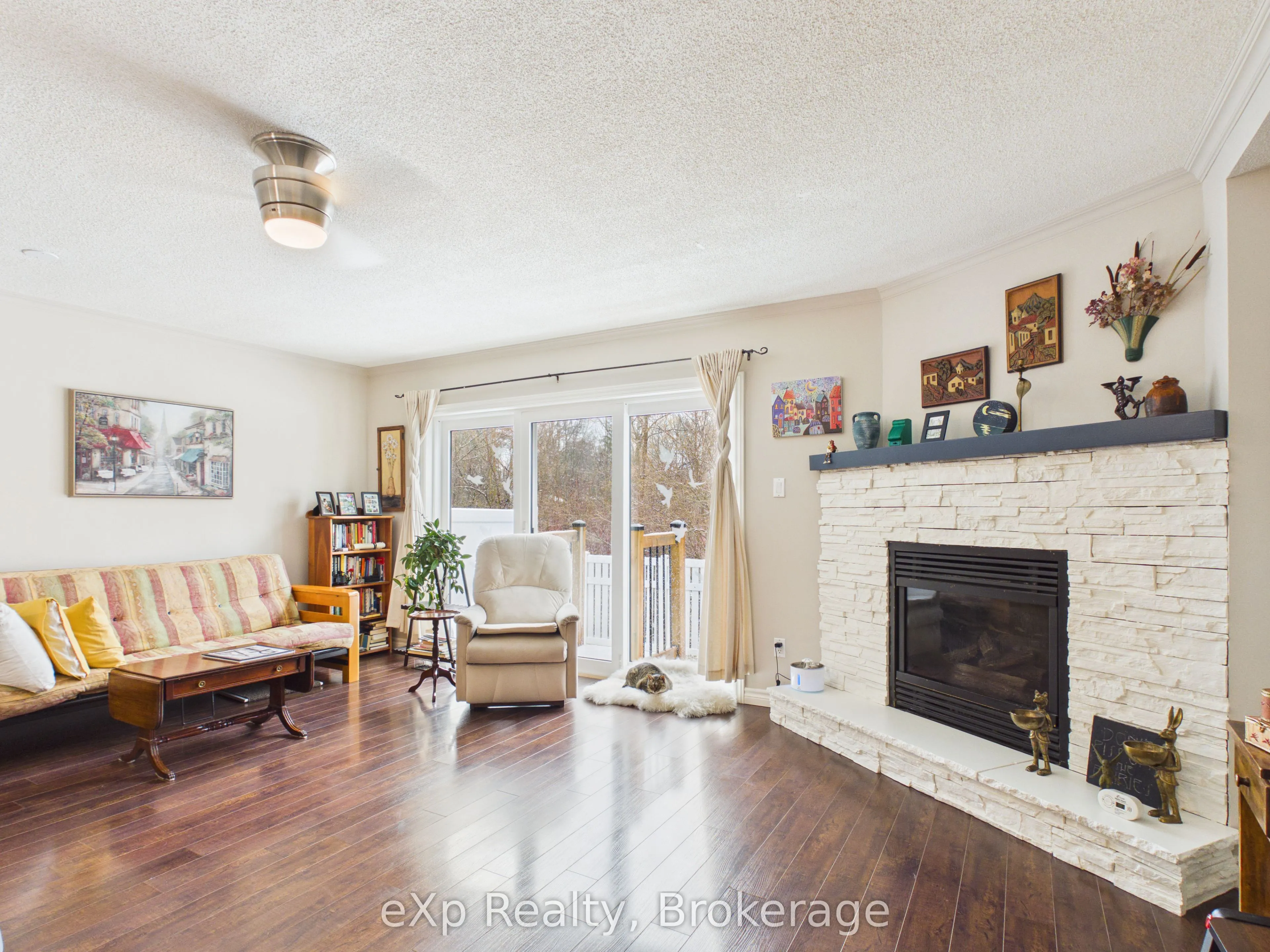 83 Victoria Street #2