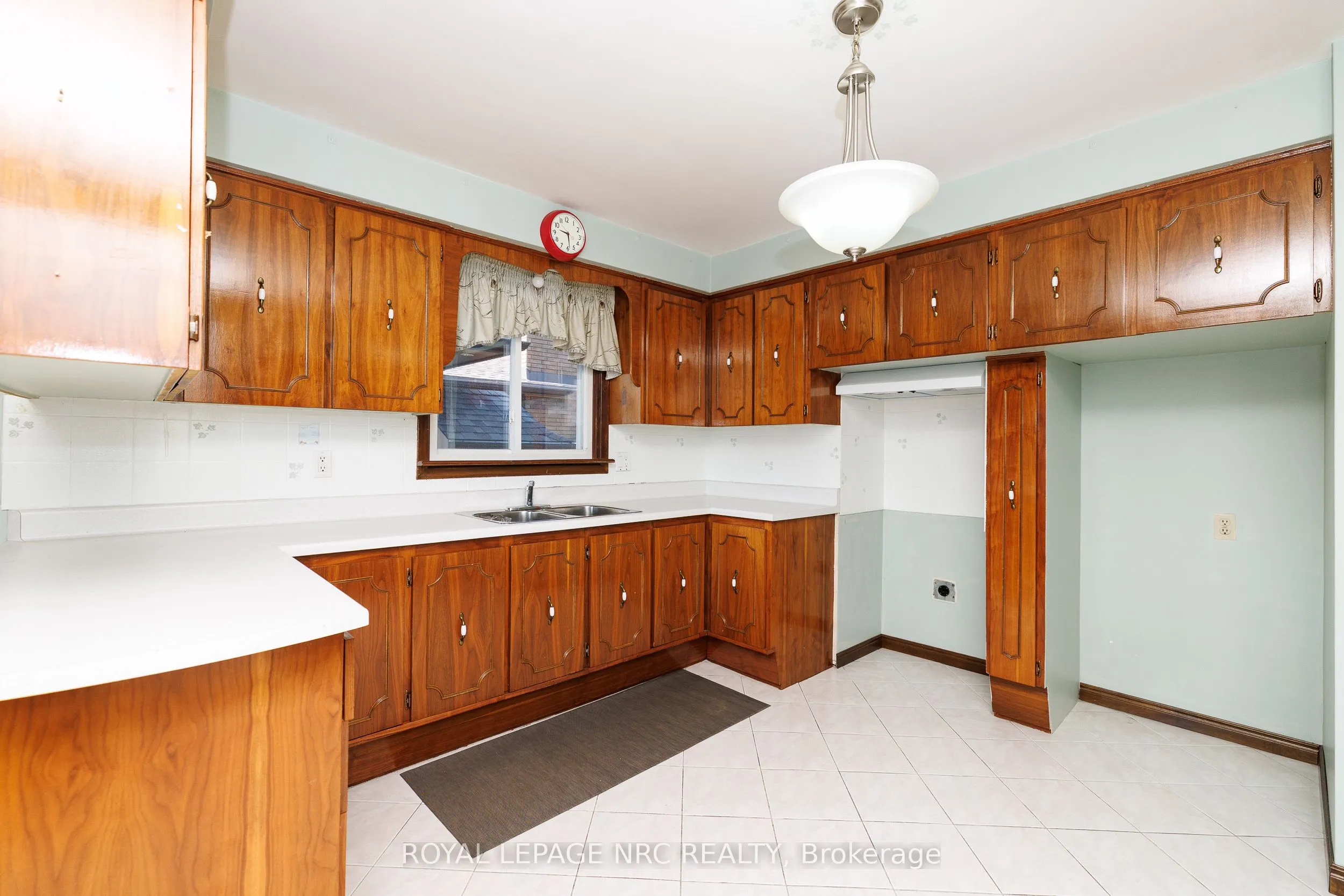38 Rivercrest Road