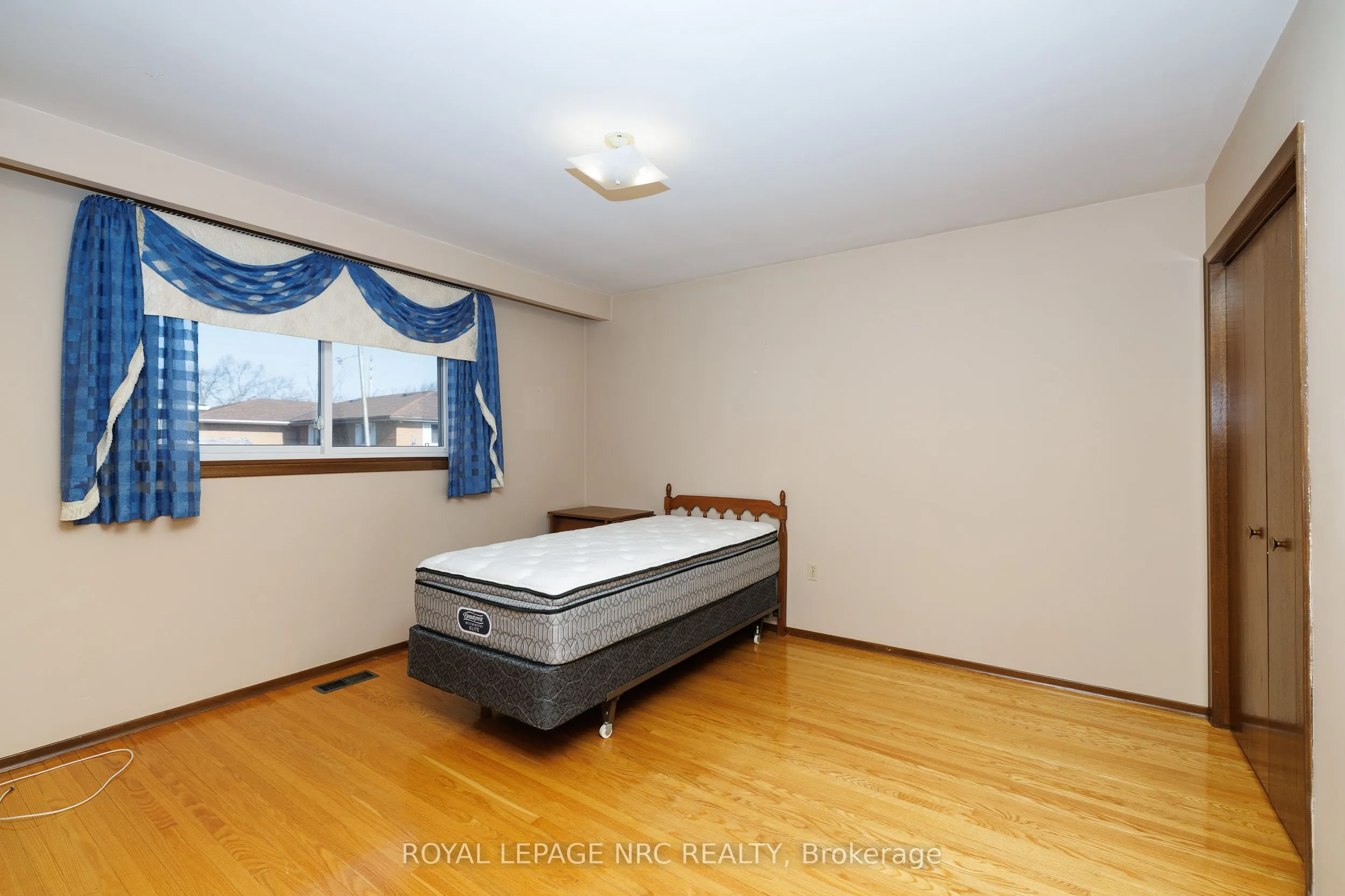38 Rivercrest Road