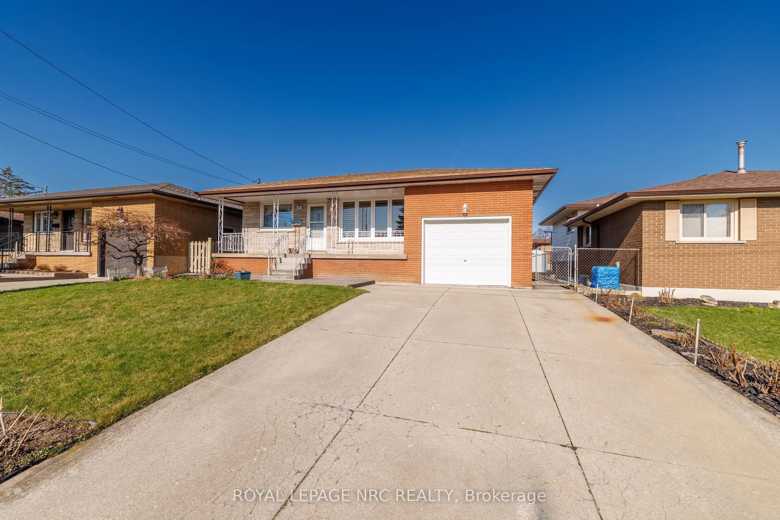 38 Rivercrest Road