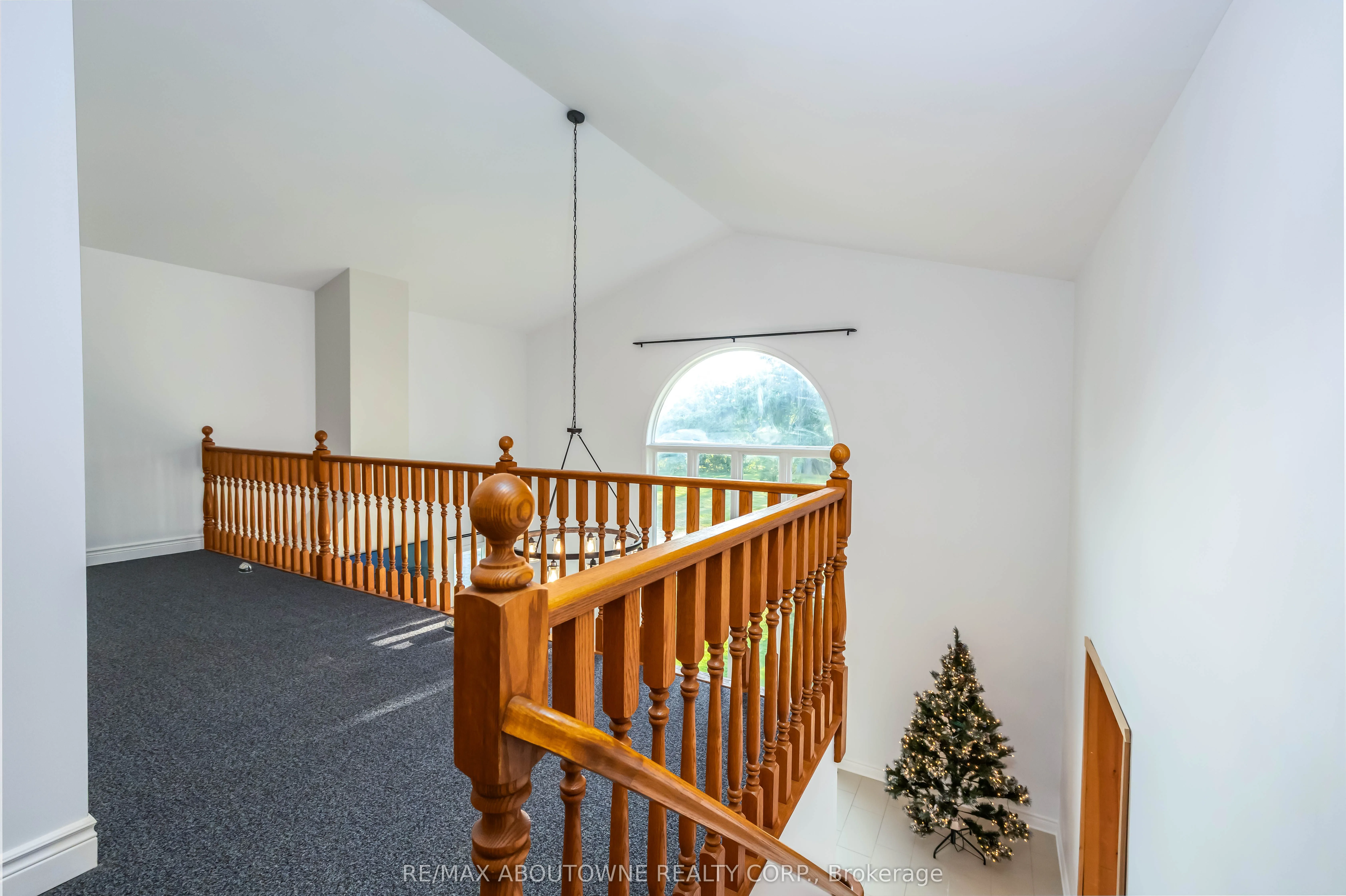 3276 Governors Road