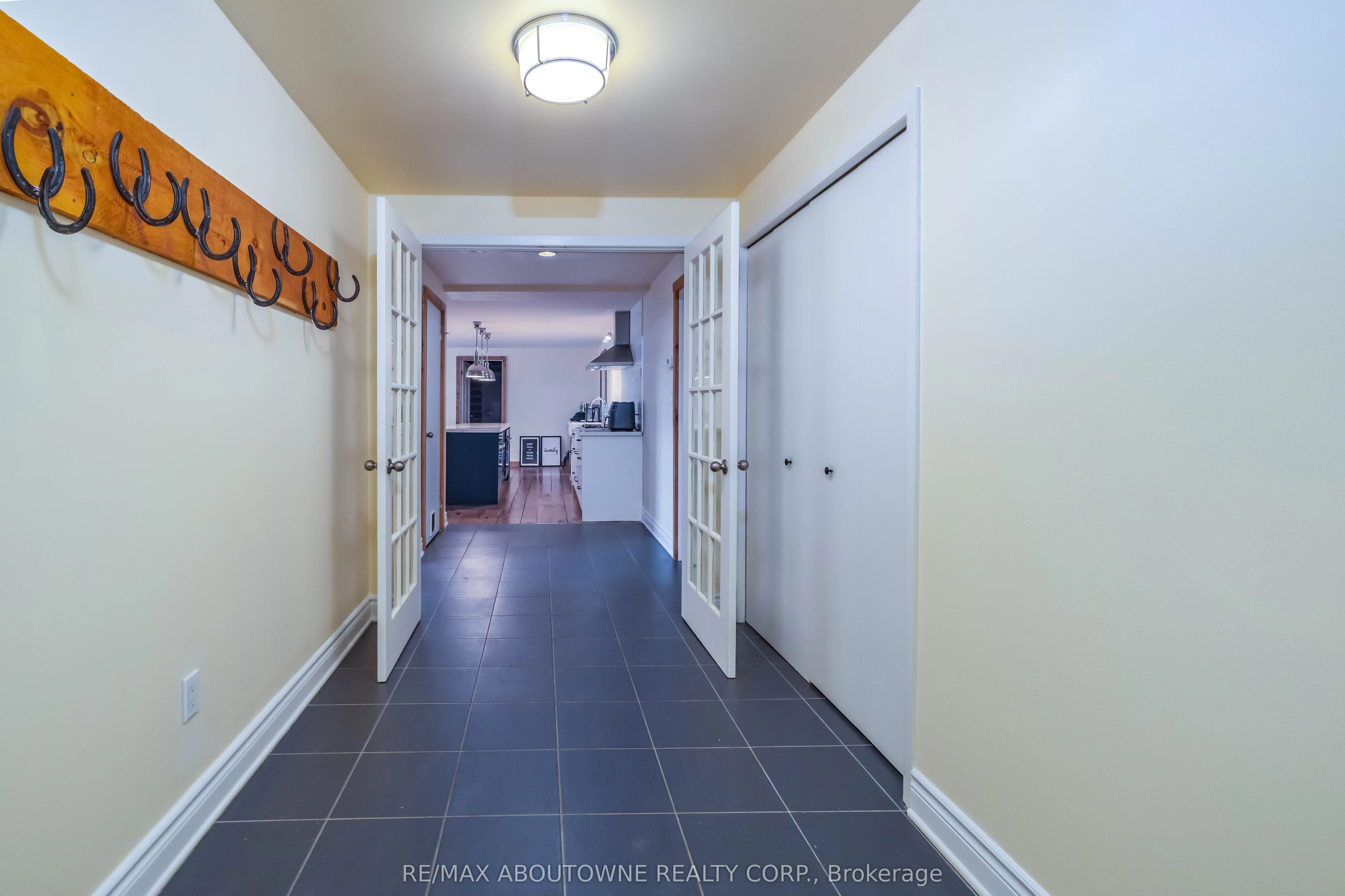3276 Governors Road