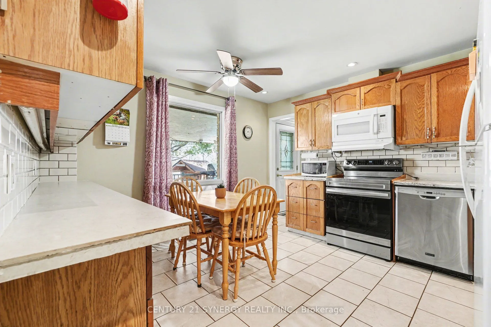 220 Highfield Crescent