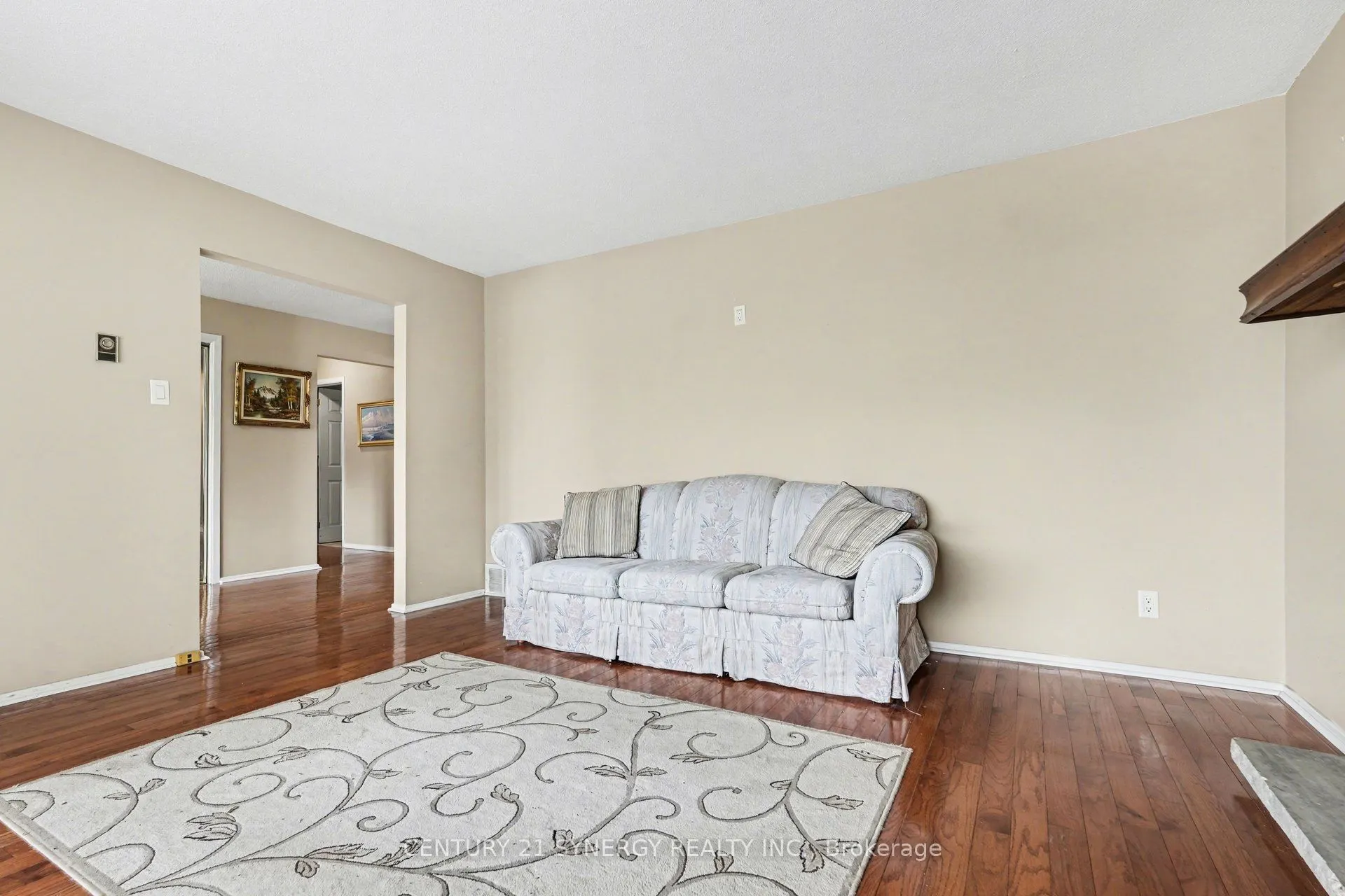 220 Highfield Crescent