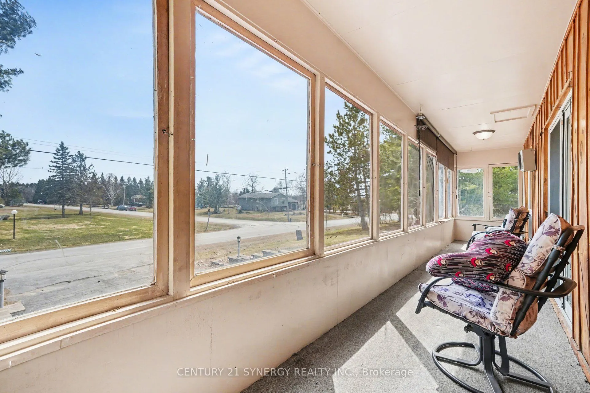 220 Highfield Crescent