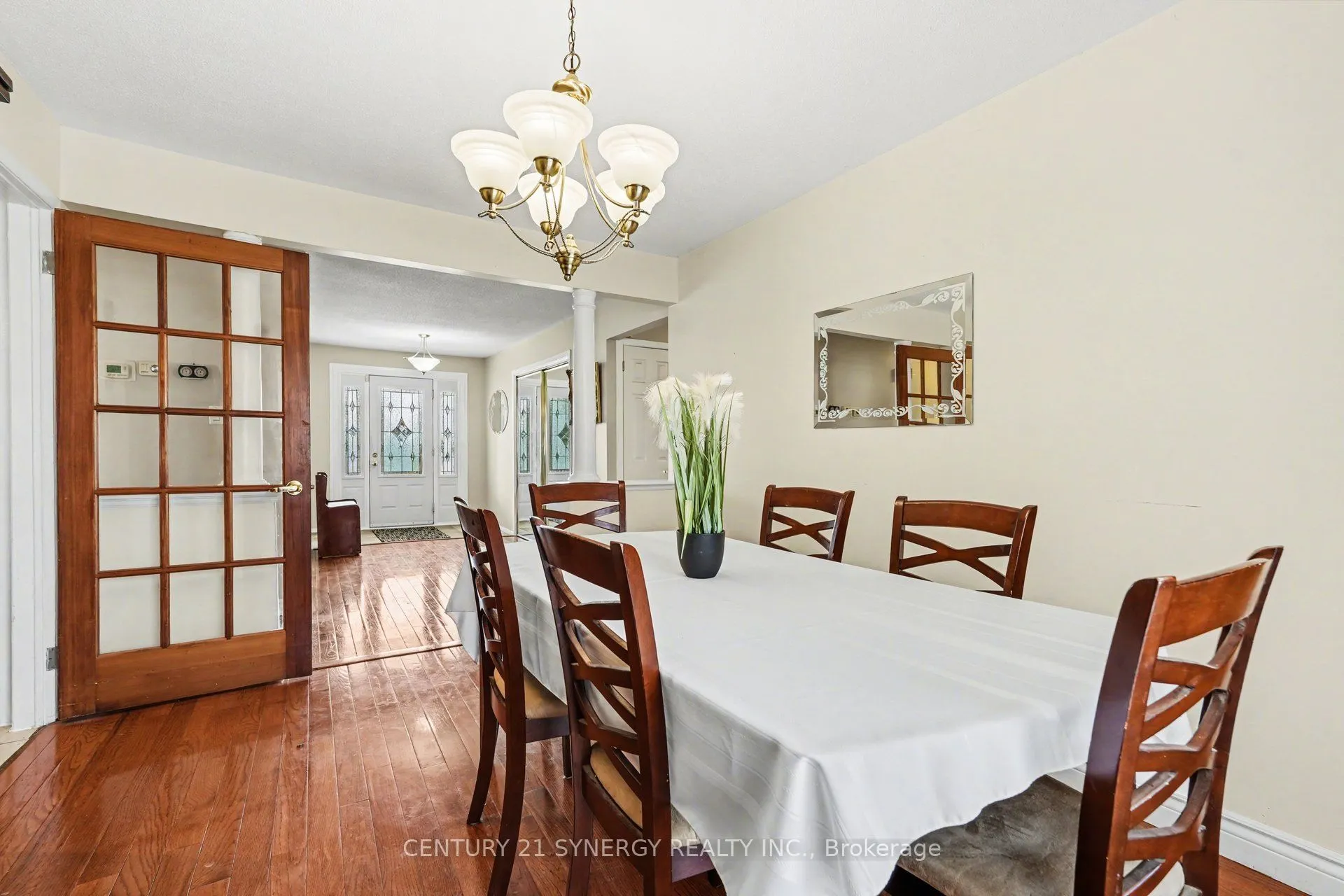 220 Highfield Crescent