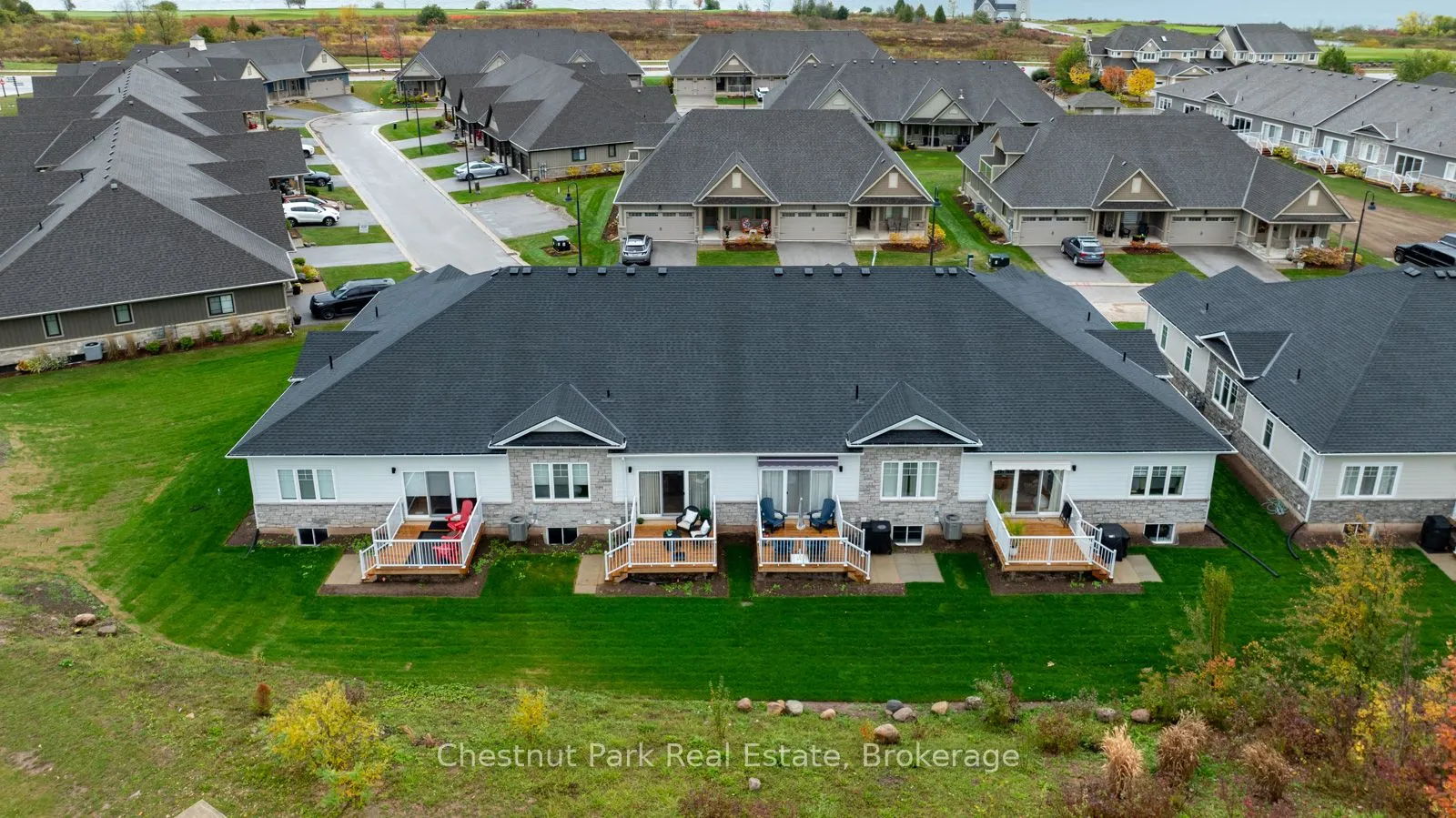 161 Hawthorn Crescent #33