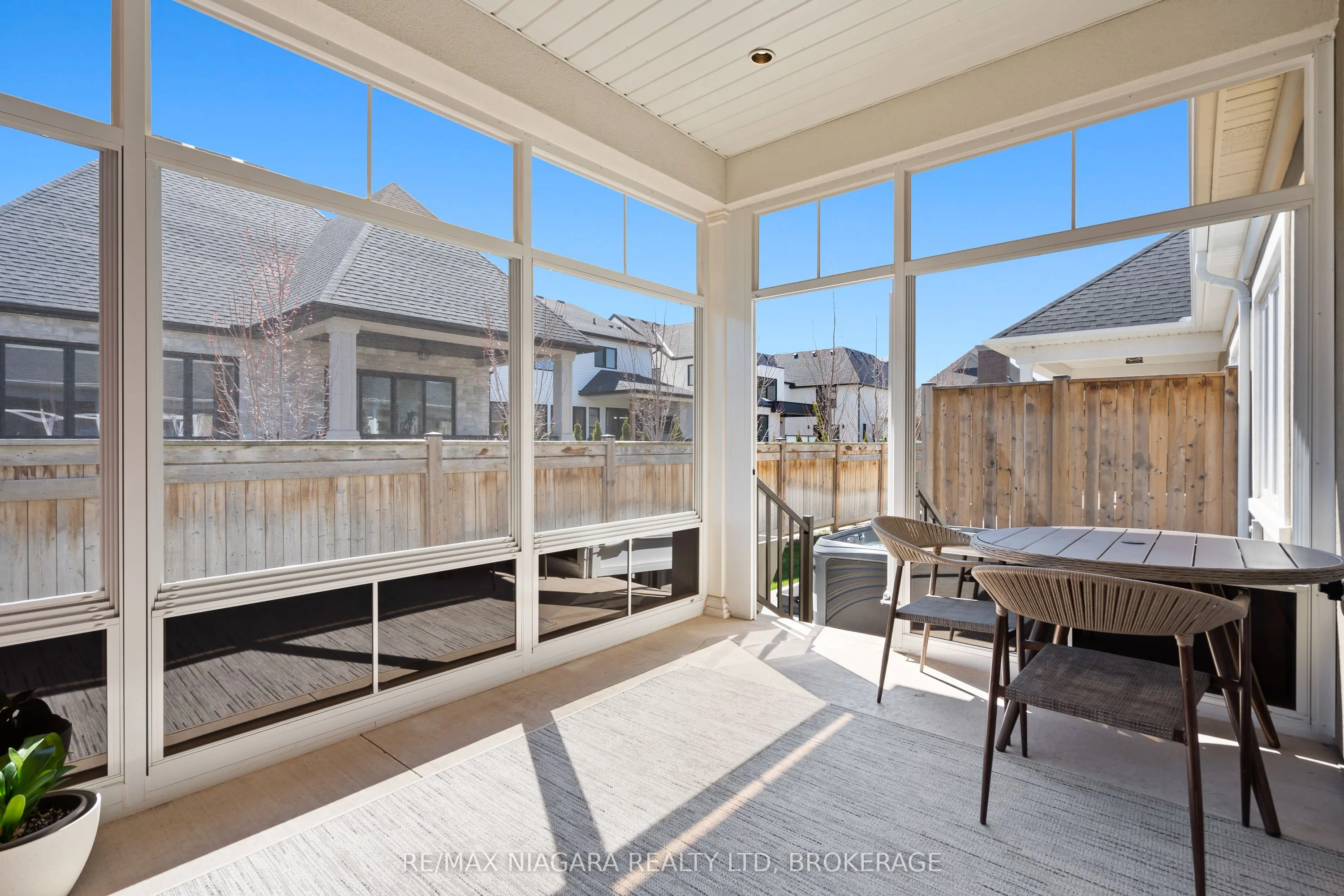 14 Mills Lane #33