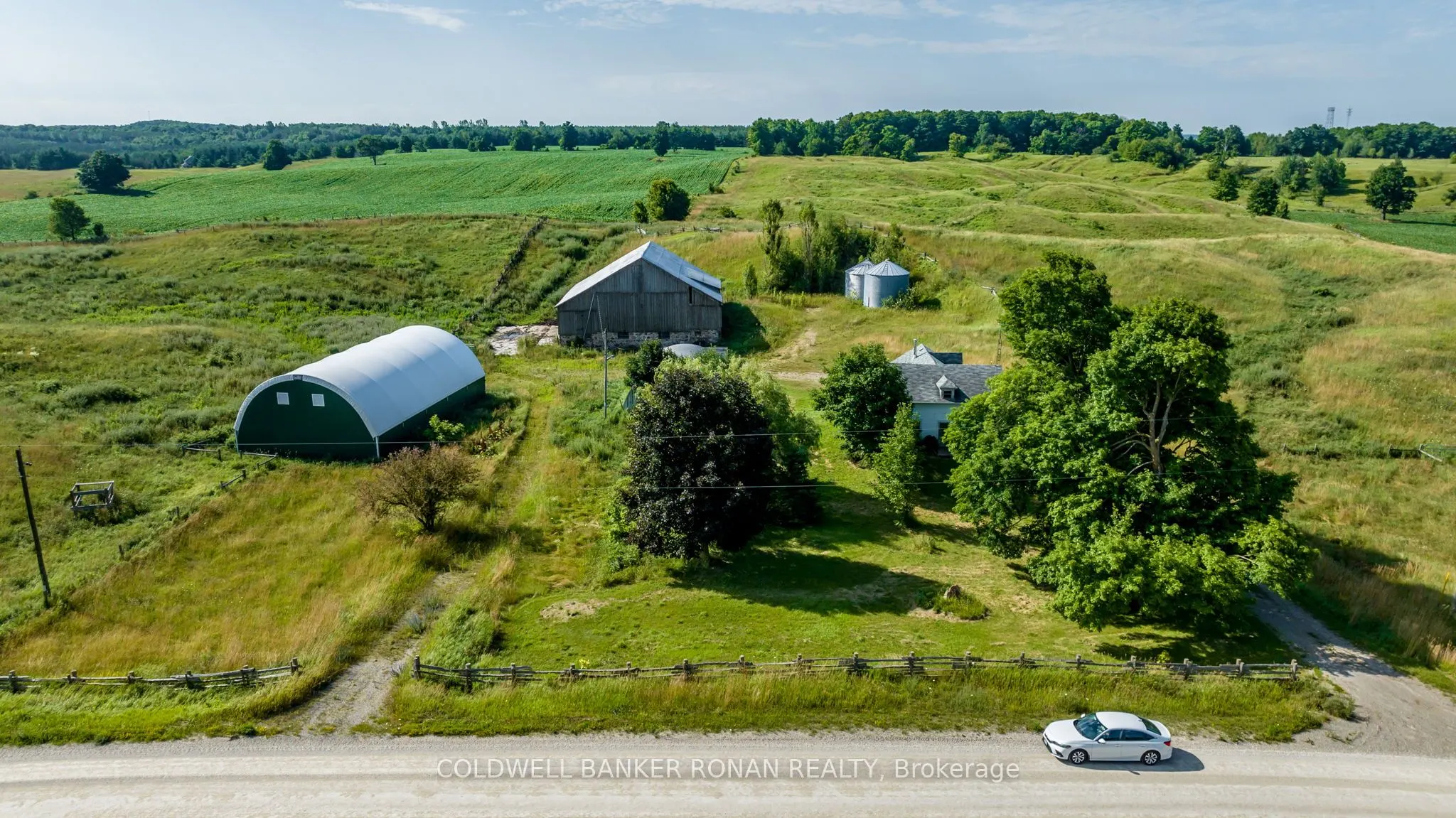 486356 30 Side Road