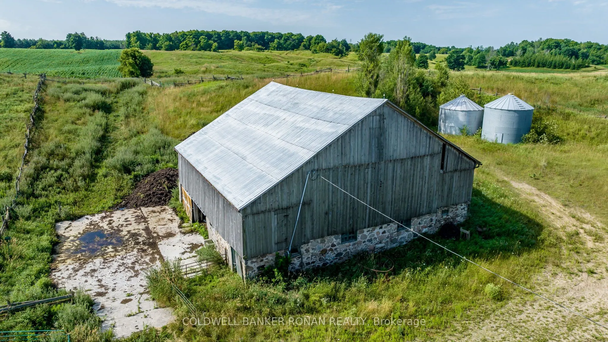 486356 30 Side Road Side Road