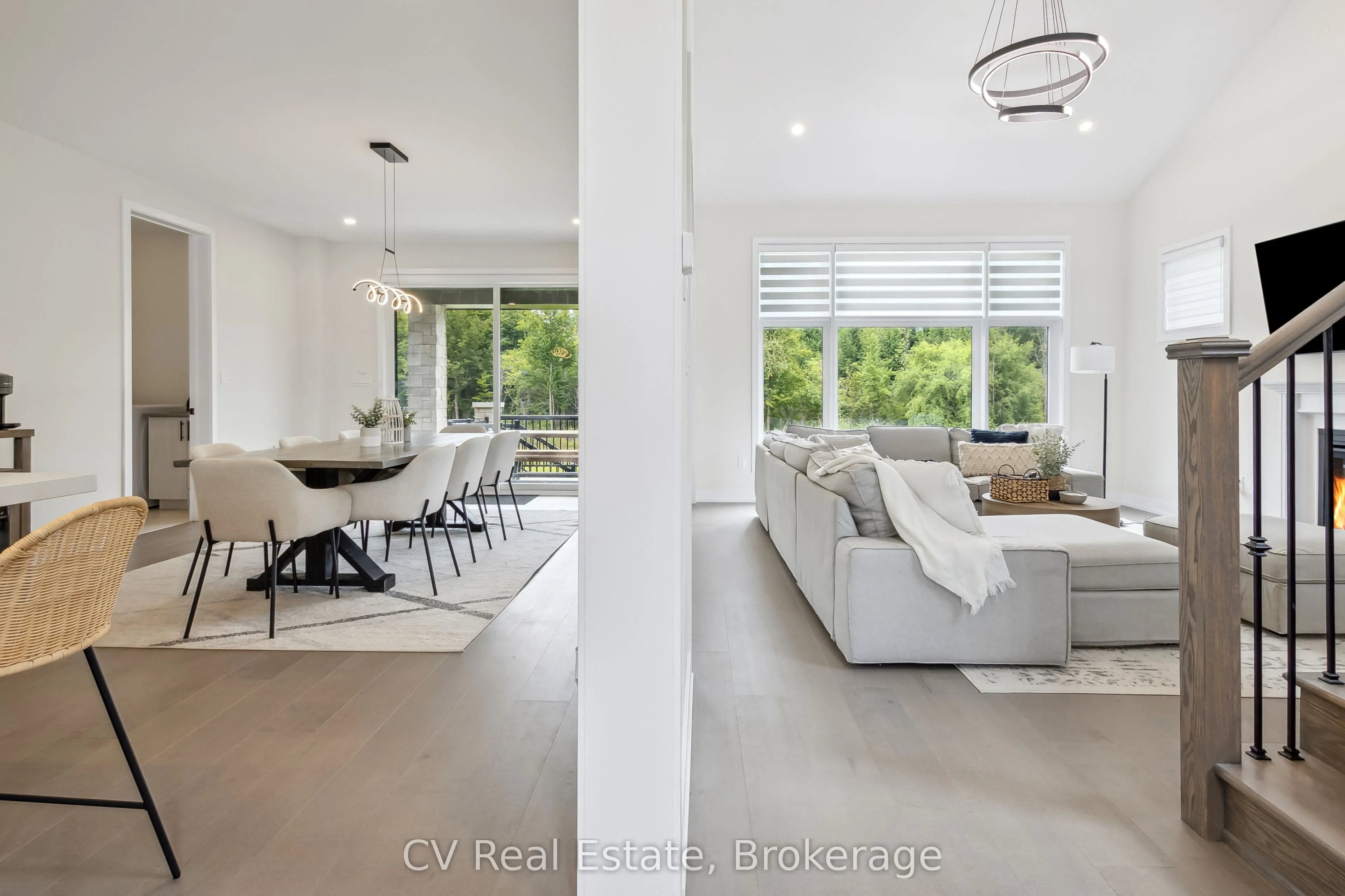 125 STONELEIGH Drive