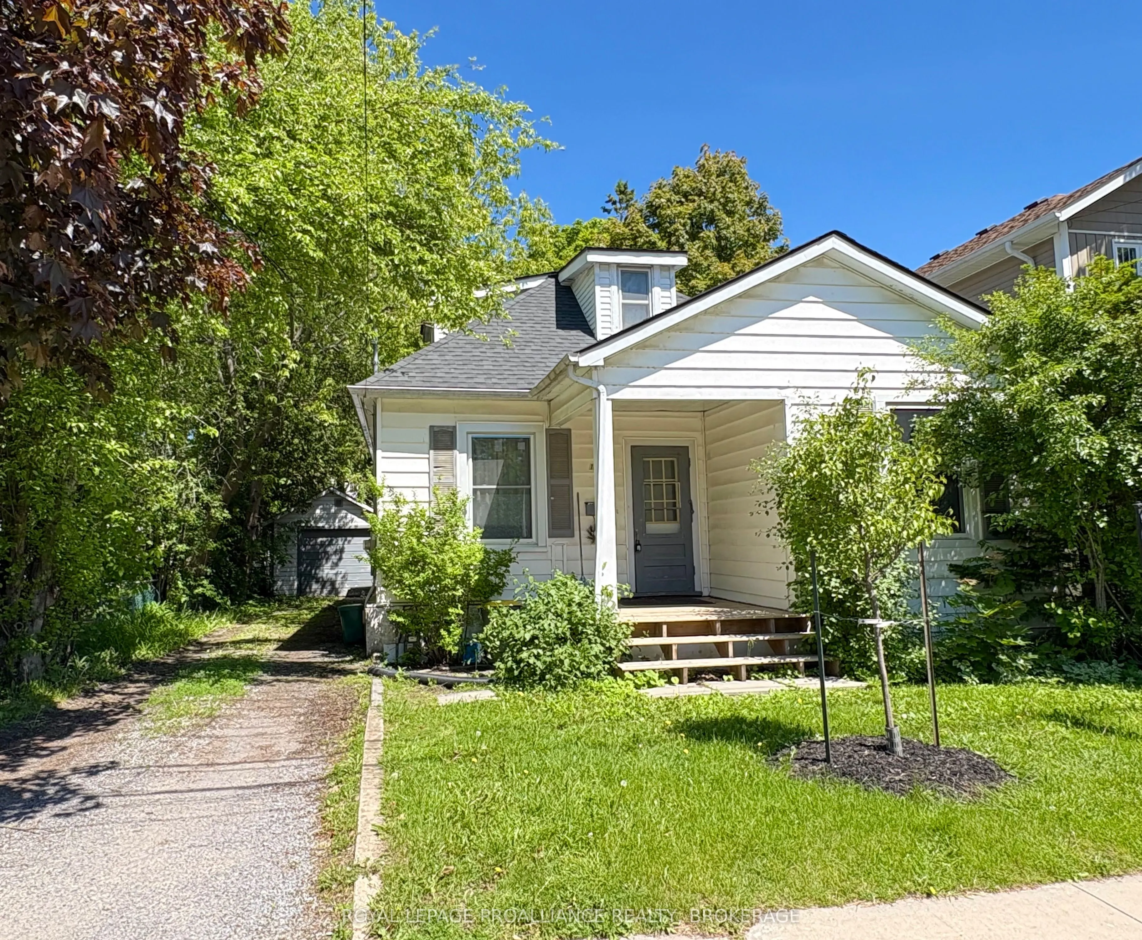153 Macdonnell Street