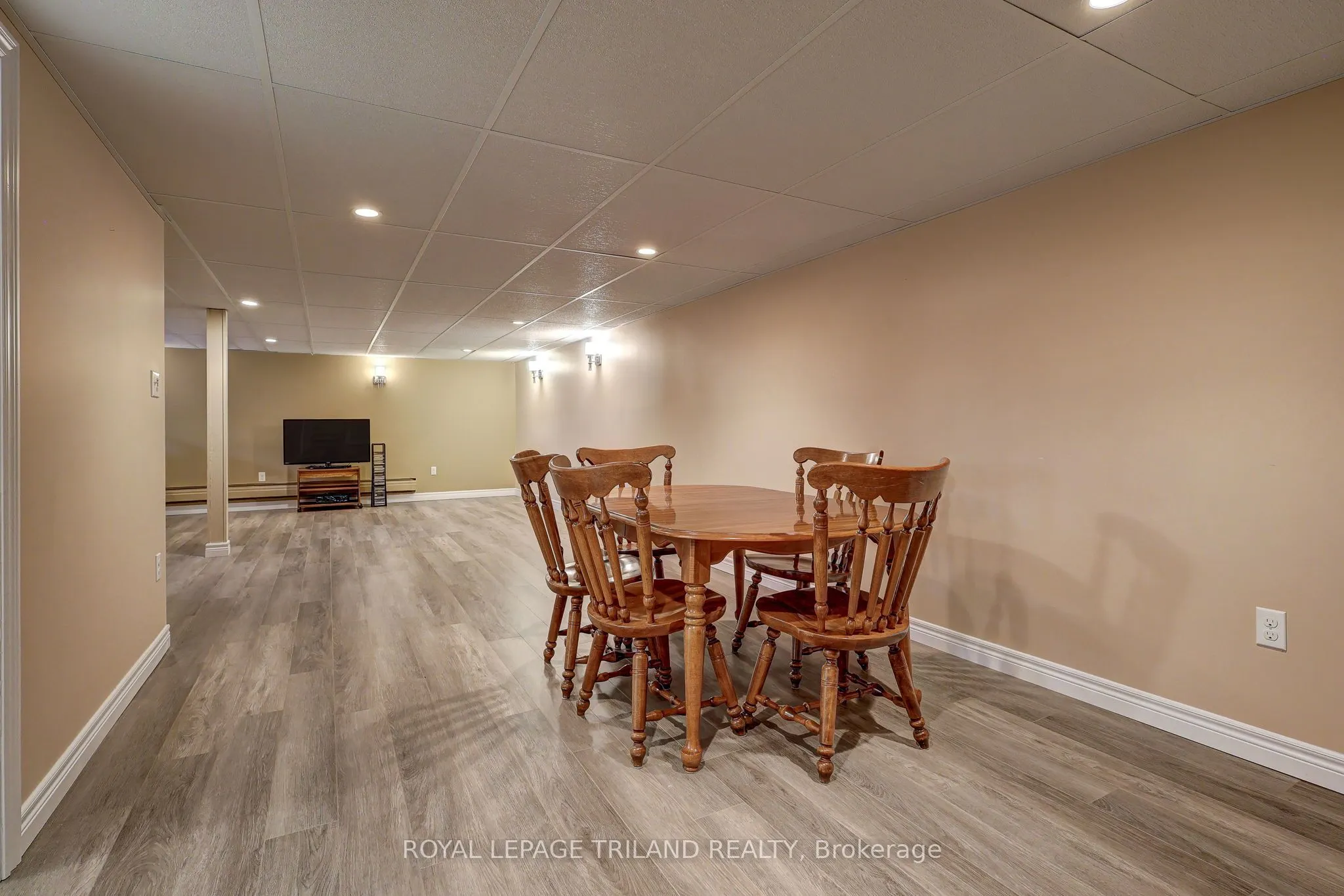 58 VANBUSKIRK Drive