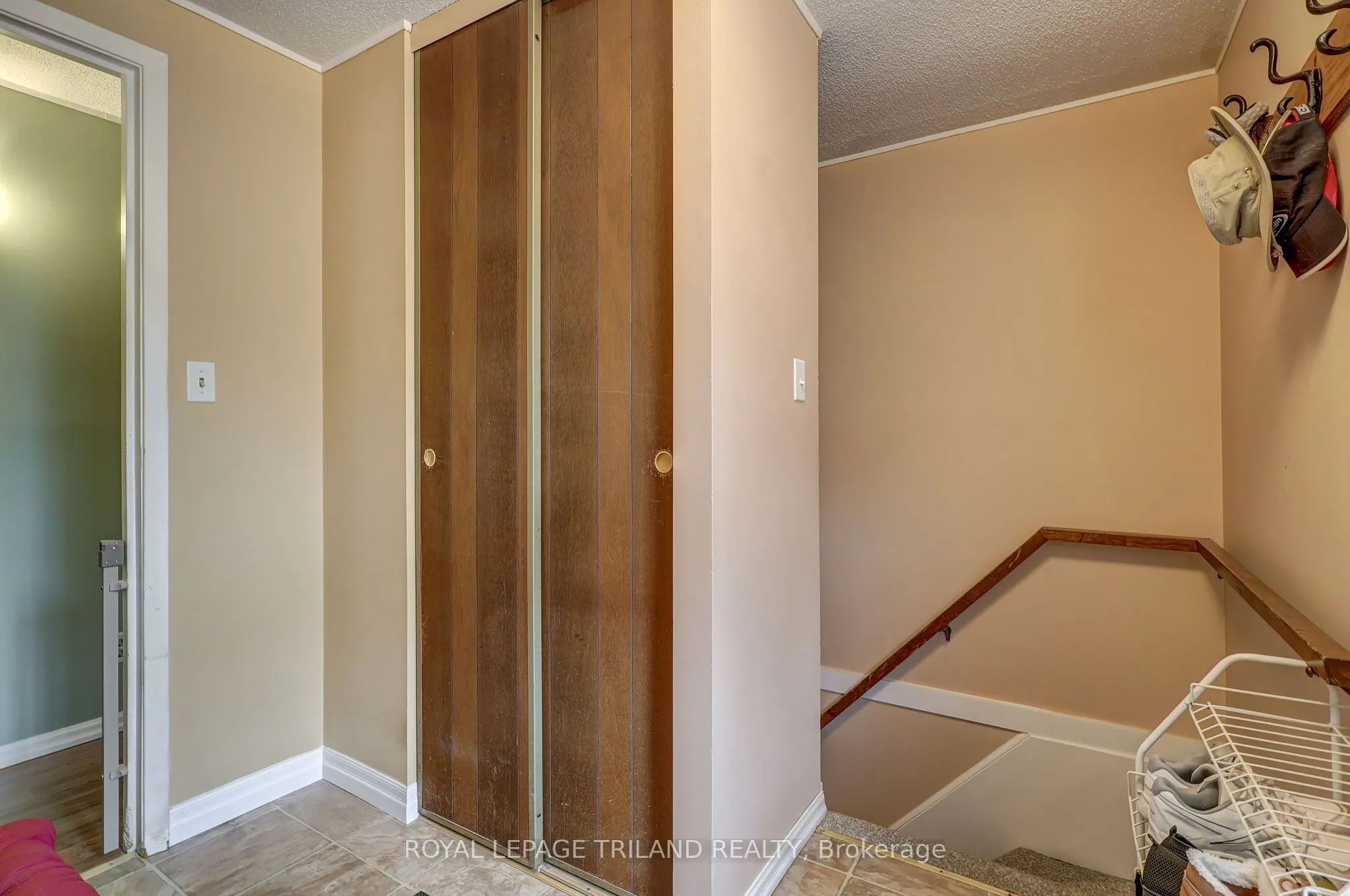58 VANBUSKIRK Drive