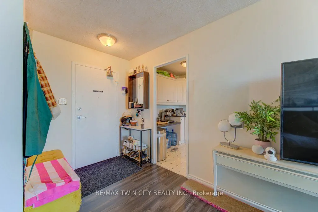 225 Harvard Place N #509