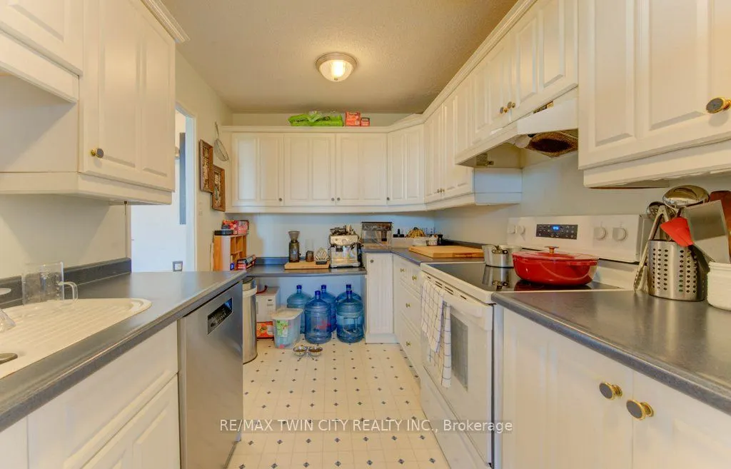 225 Harvard Place N #509