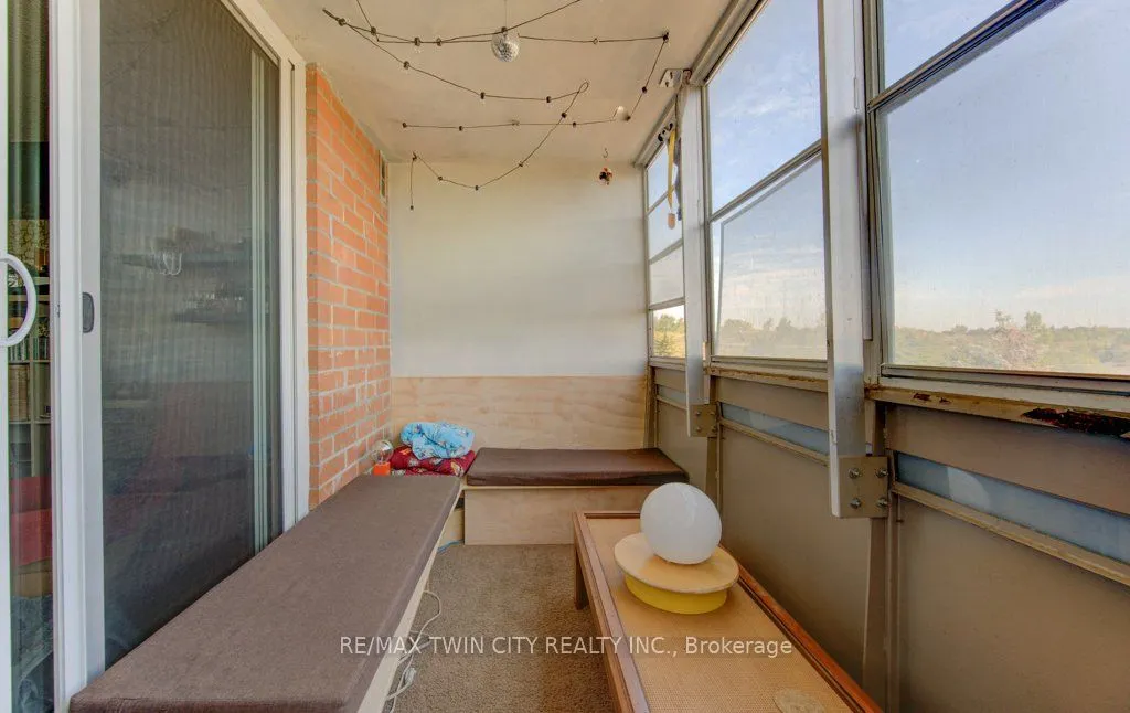 225 Harvard Place N #509