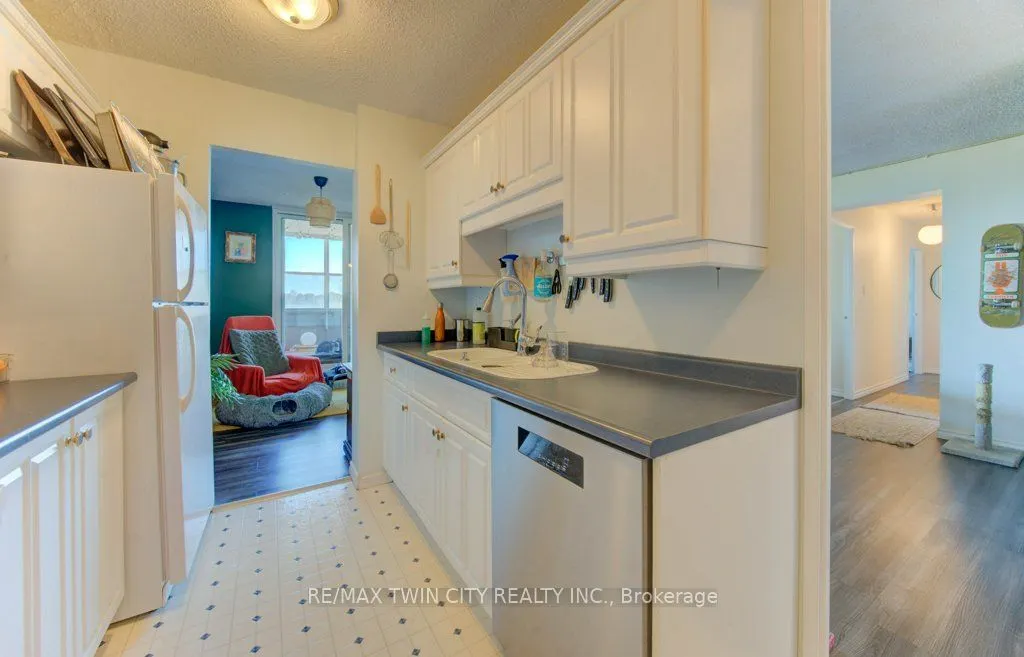 225 Harvard Place N #509