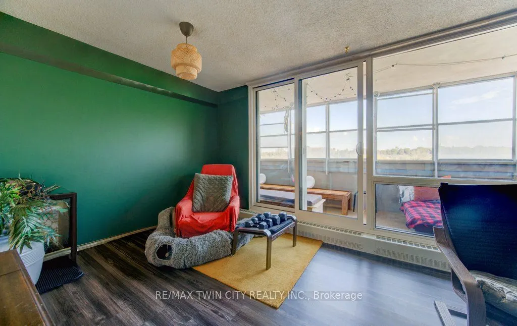 225 Harvard Place N #509