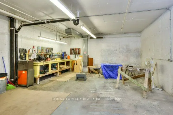 225 Harvard Place N #509