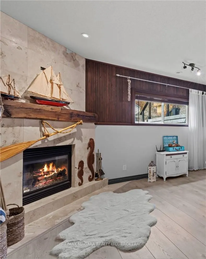 9147 HENDERSHOT Boulevard
