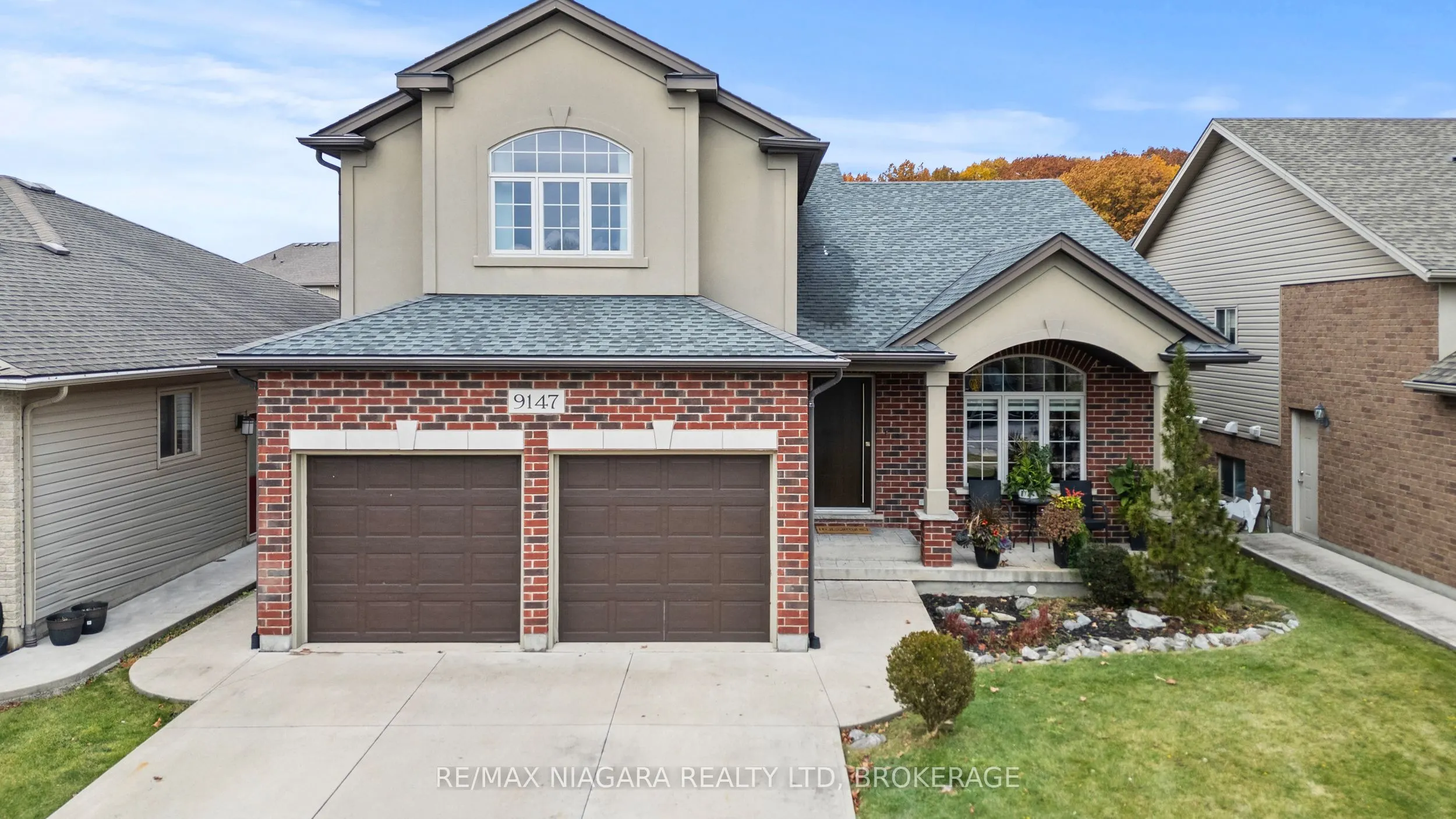 9147 HENDERSHOT Boulevard