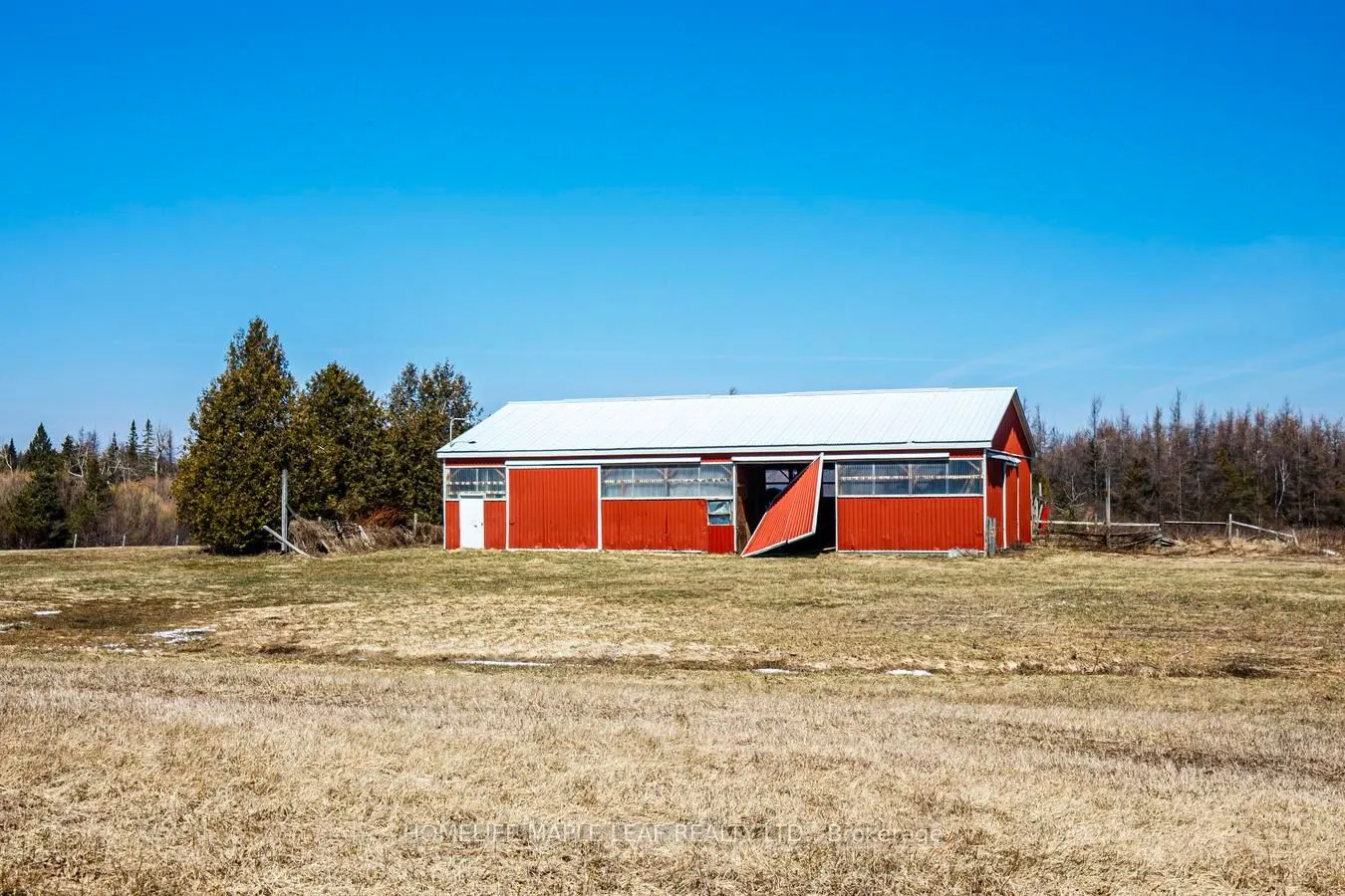 425279 25 Side Road
