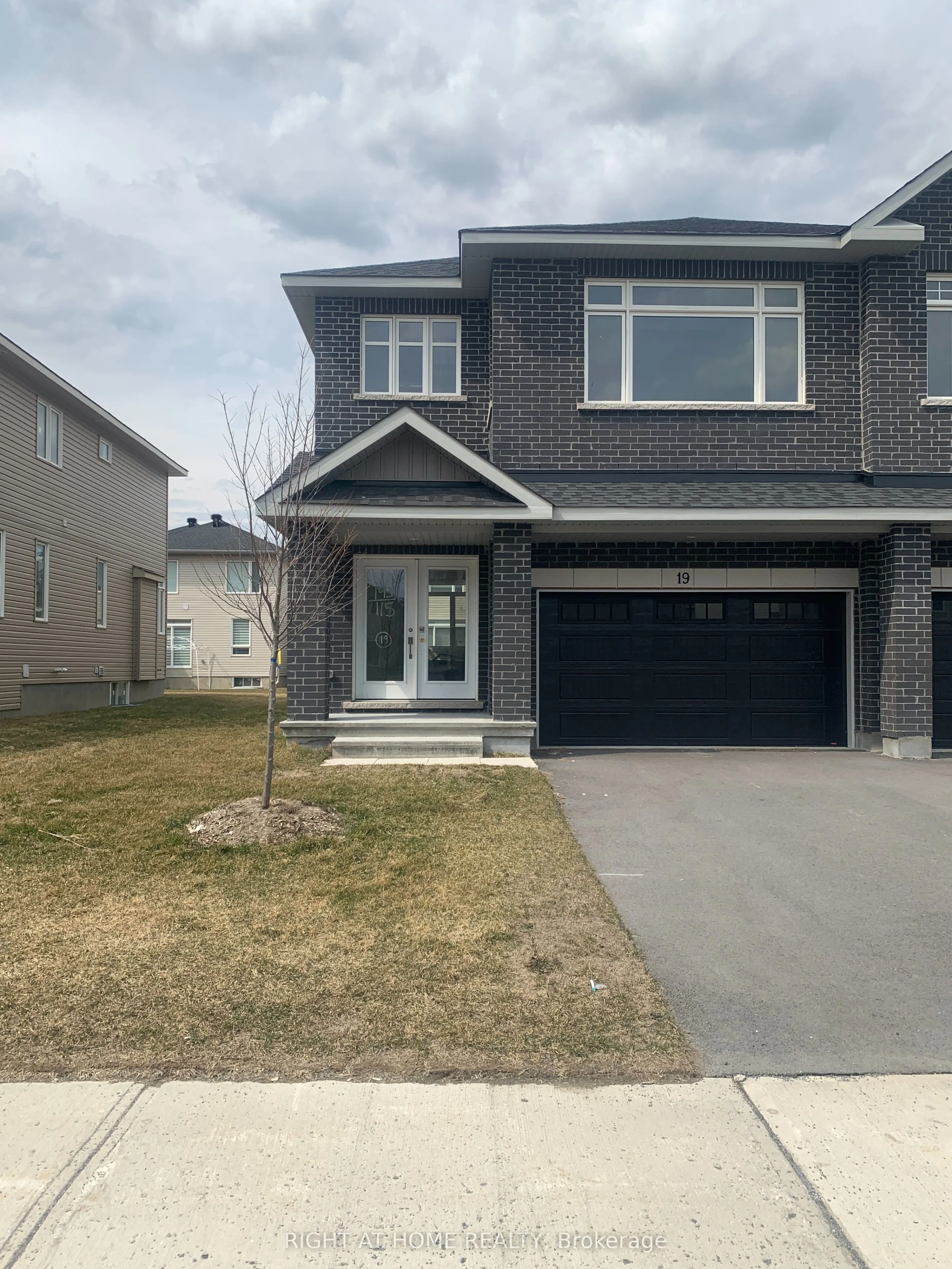 19 Wylie Way