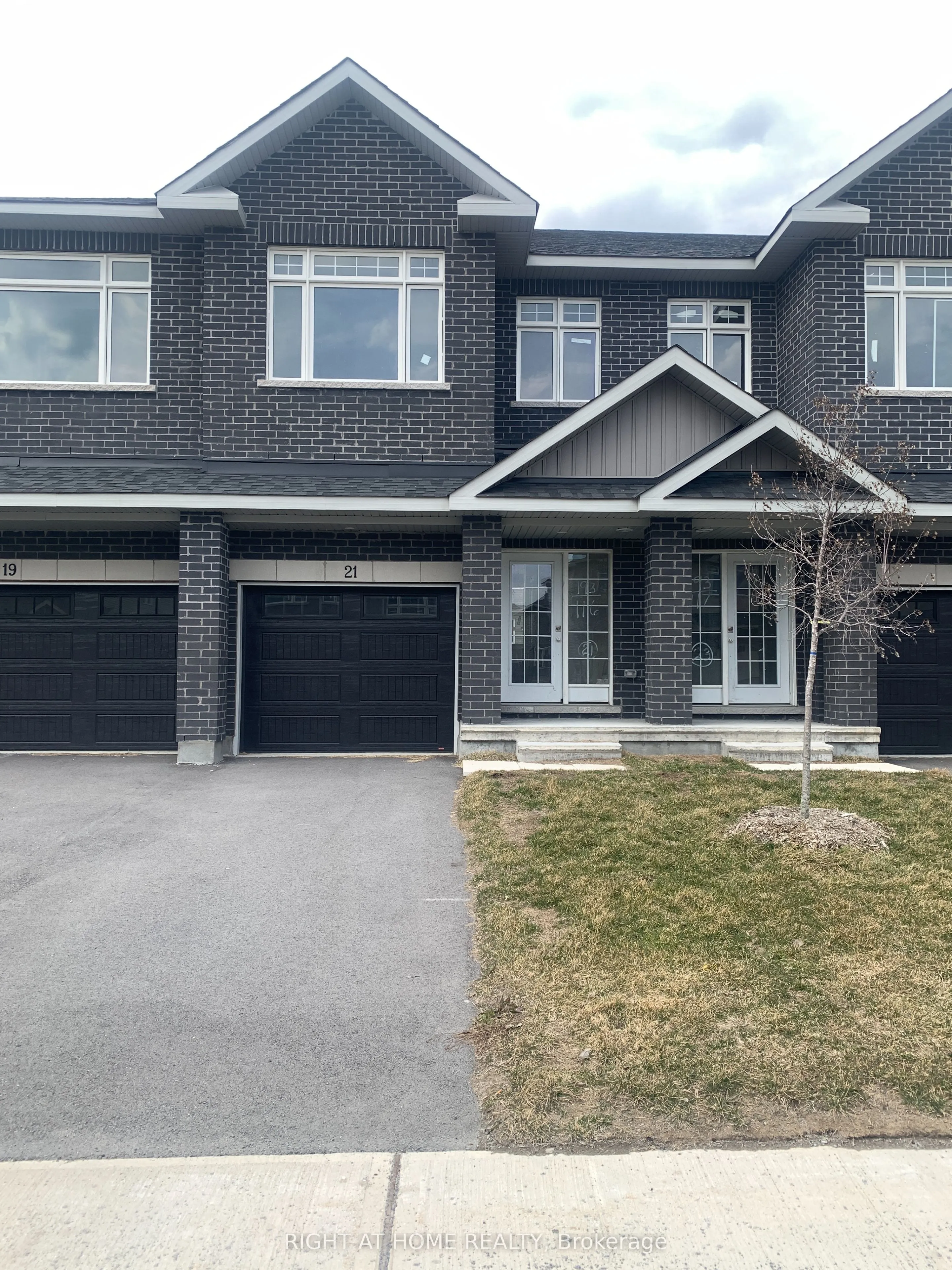 21 Wylie Way