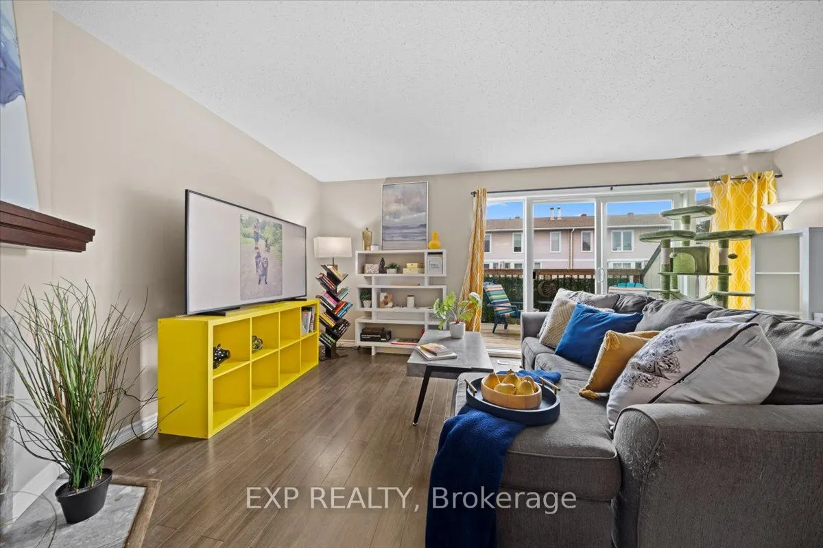 284 Dalehurst Drive #D
