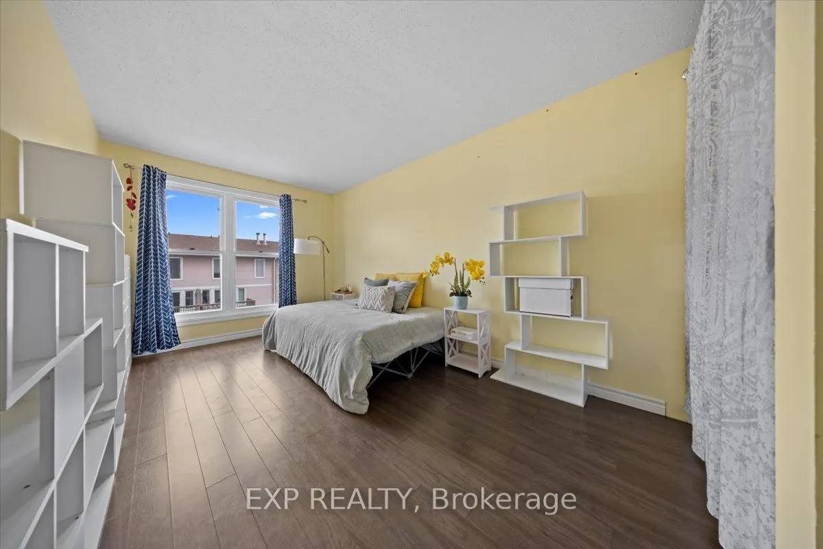 284 Dalehurst Drive #D