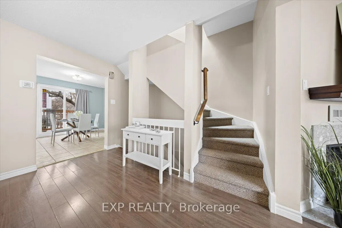 284 Dalehurst Drive #D