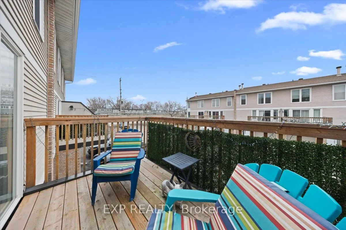 284 Dalehurst Drive #D