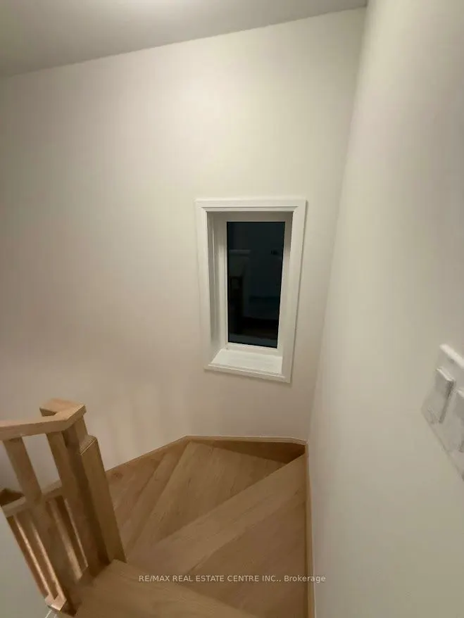 660 Colborne Street W #79