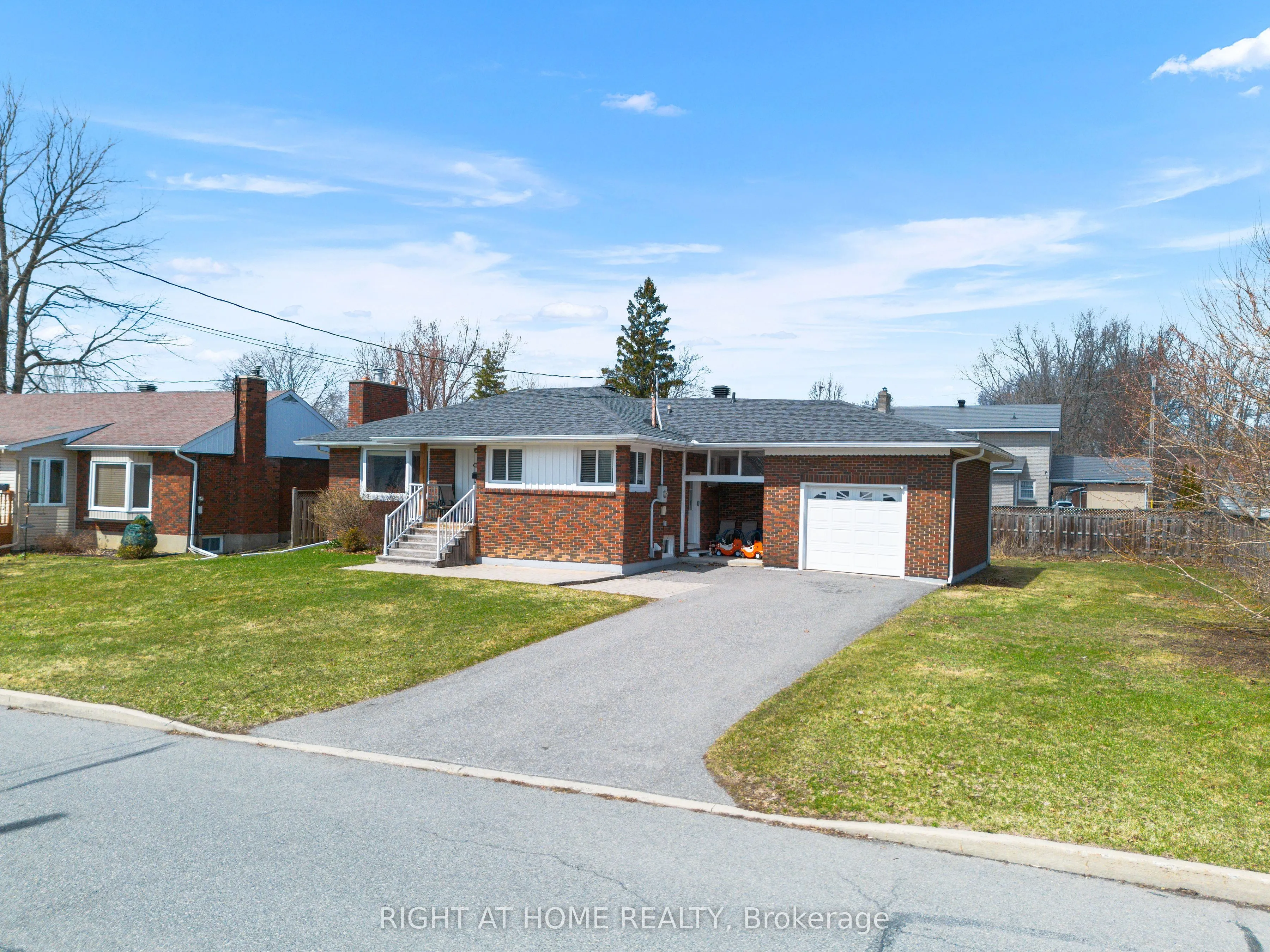 1307 PRINCESS Street