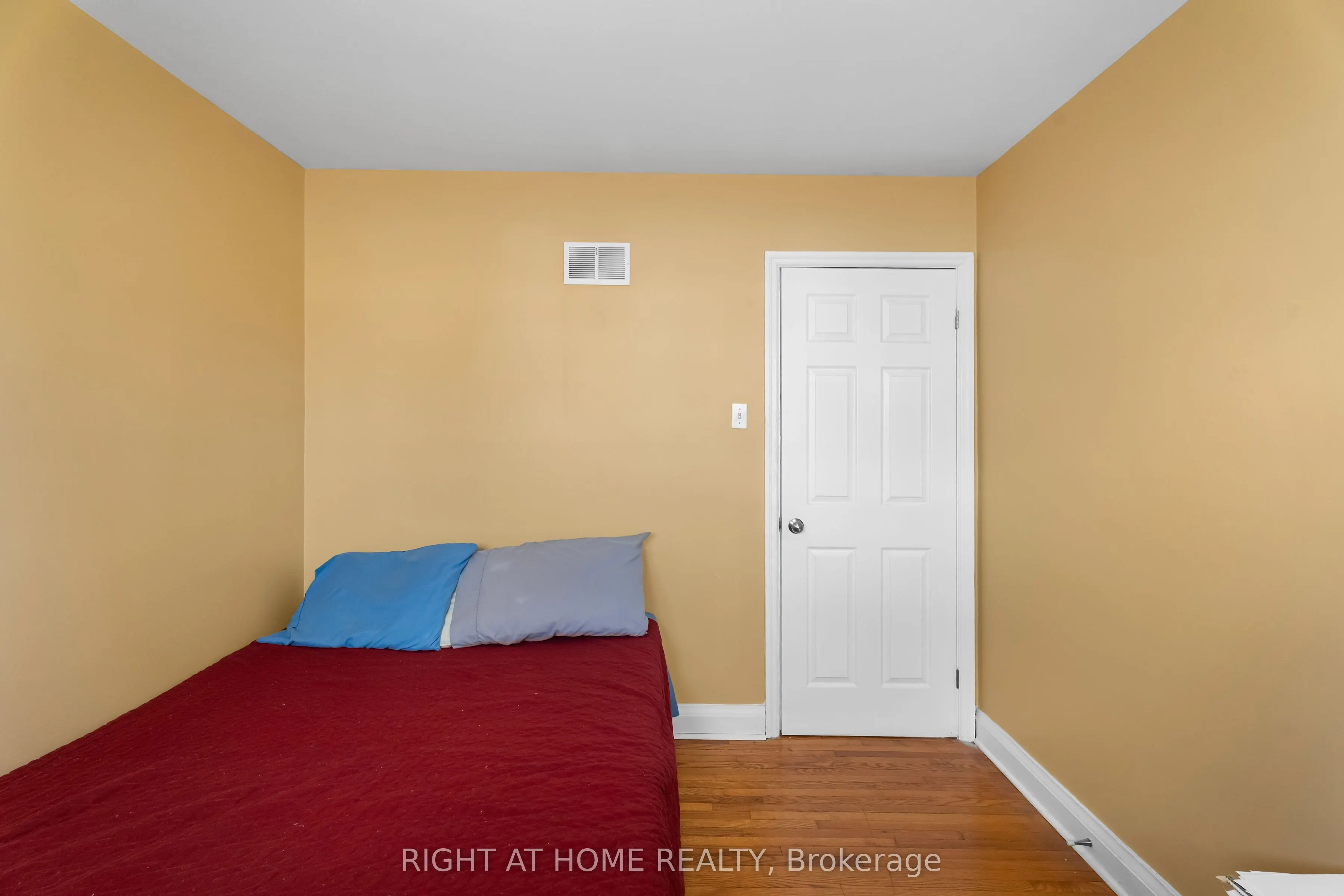 1307 PRINCESS Street