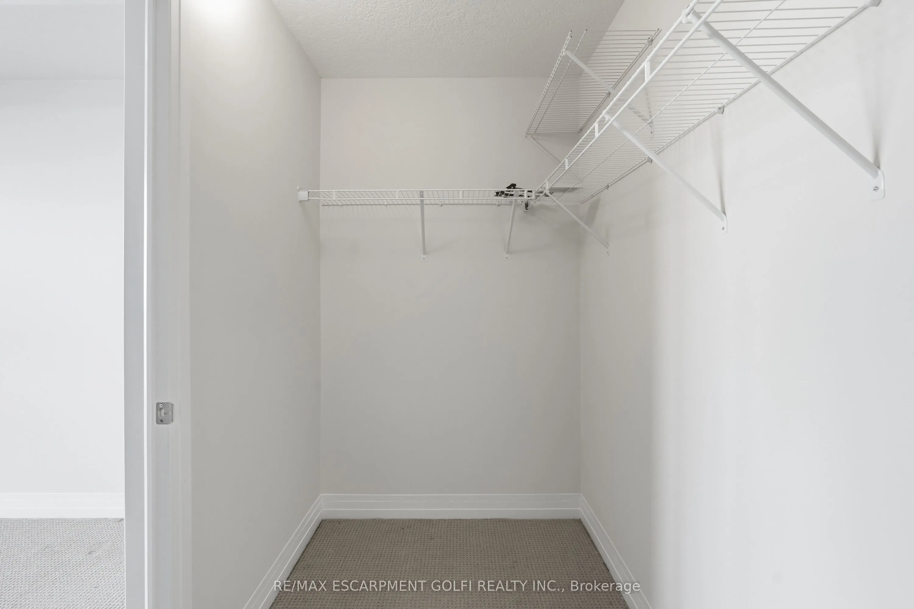 10 Concord Place #304