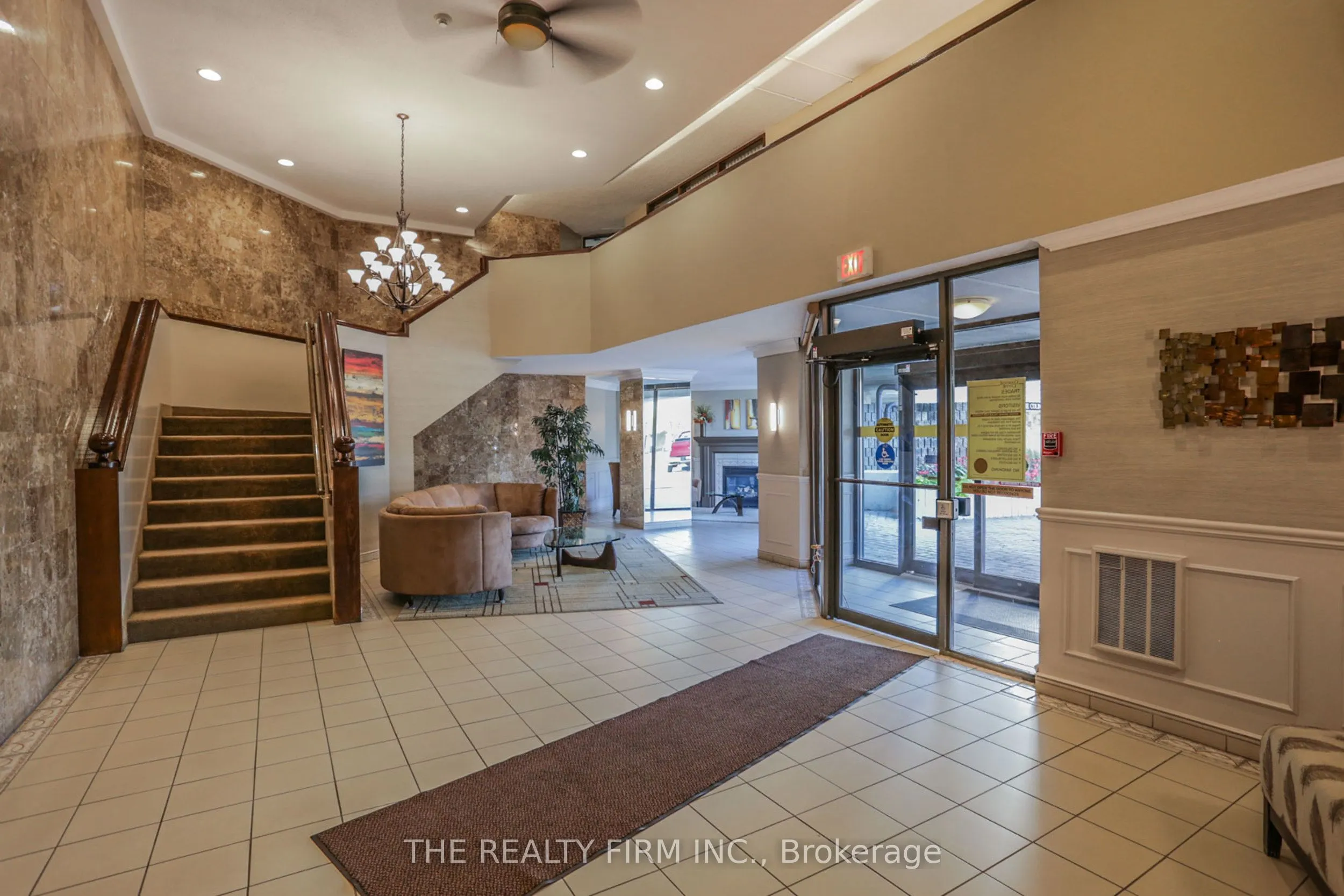 363 Colborne Street #905