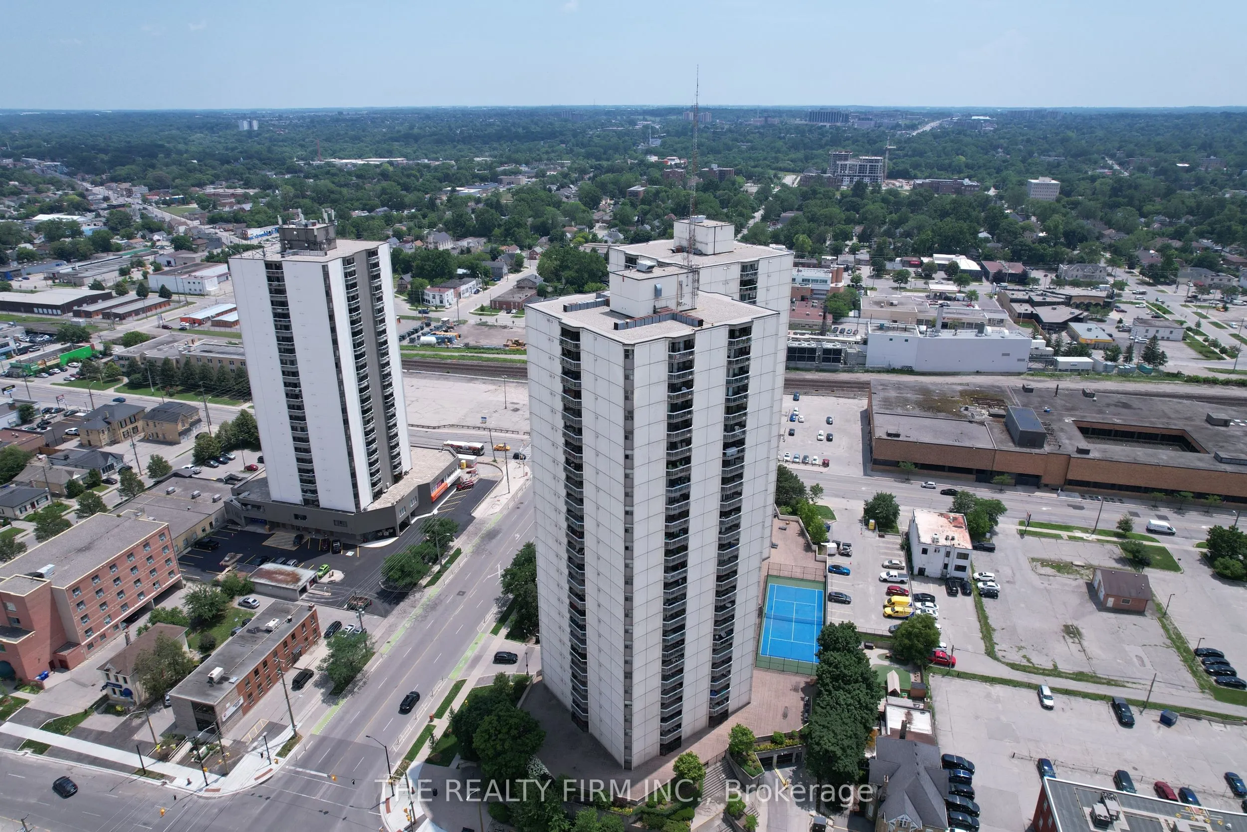 363 Colborne Street #905