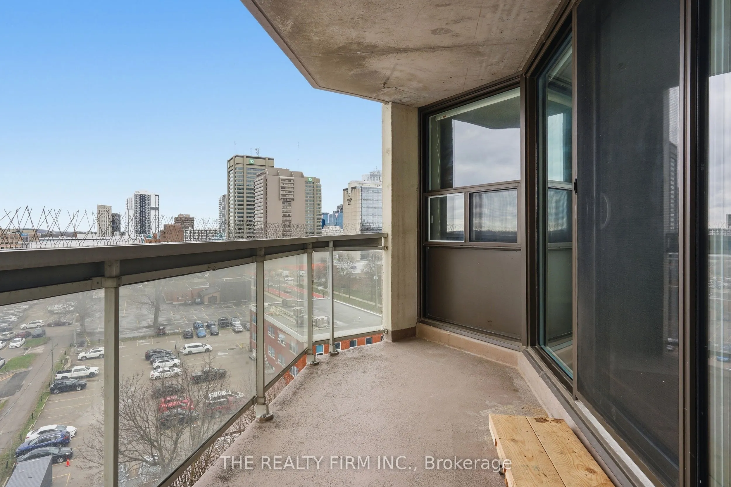 363 Colborne Street #905