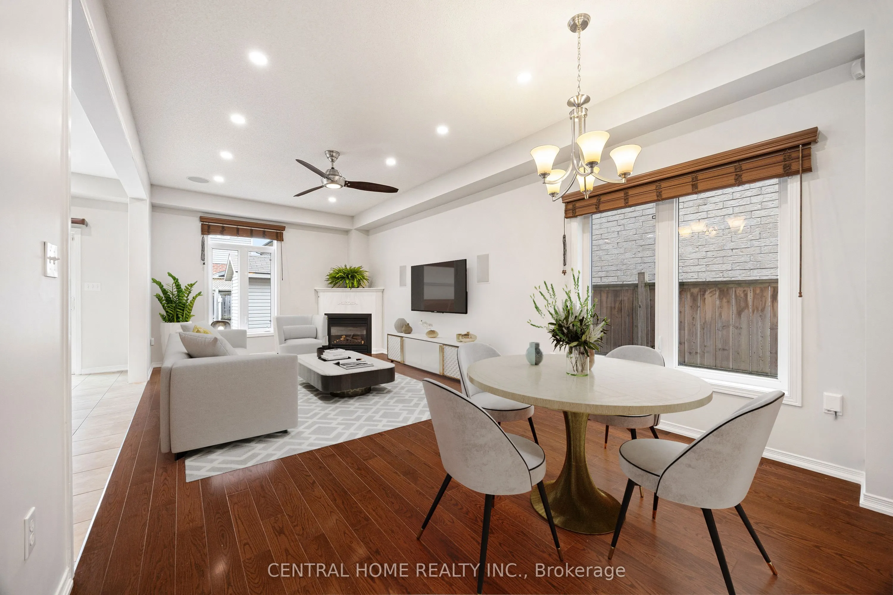 165 Palacebeach Trail