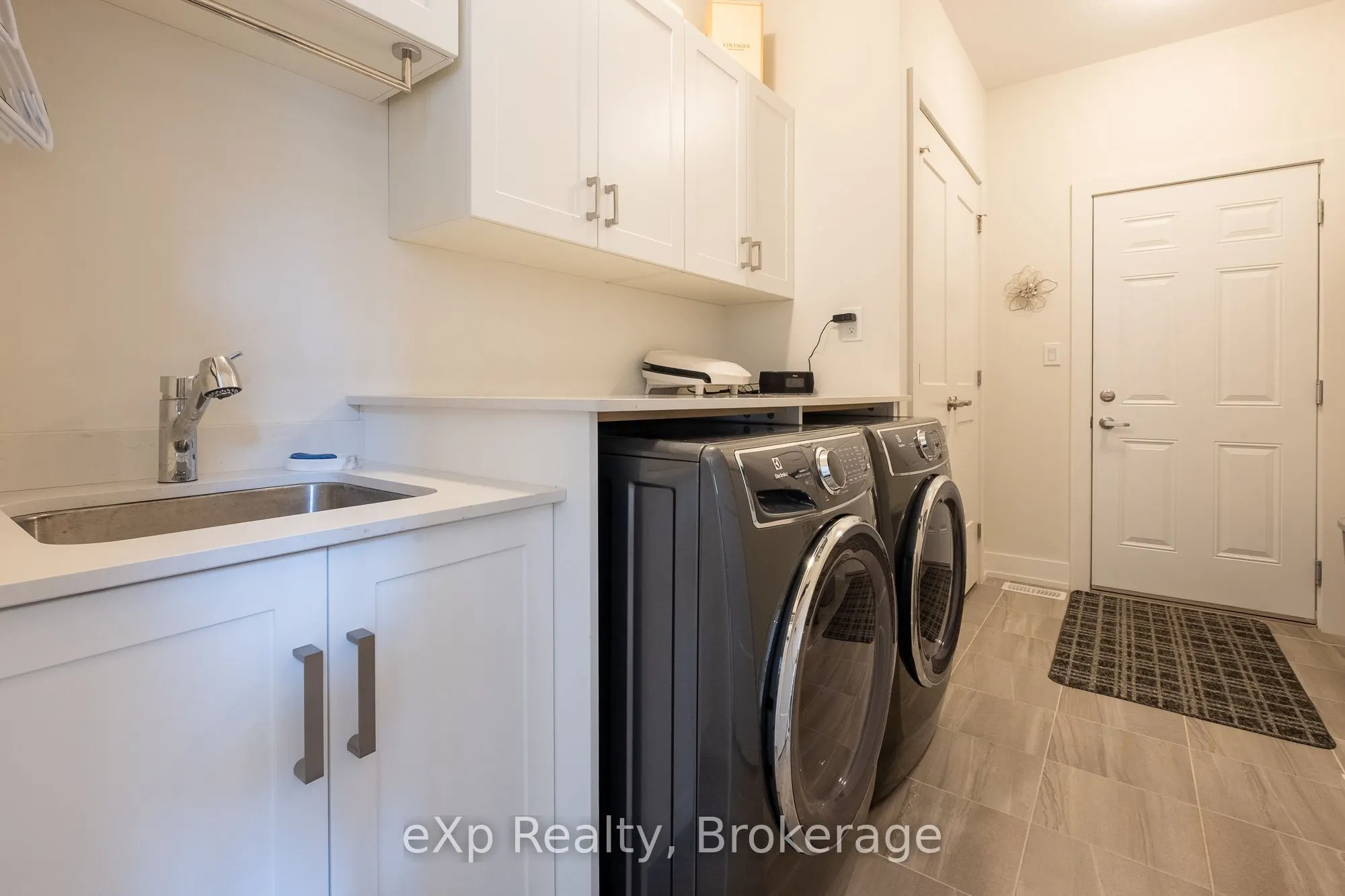 300 Sandpiper Lane #23