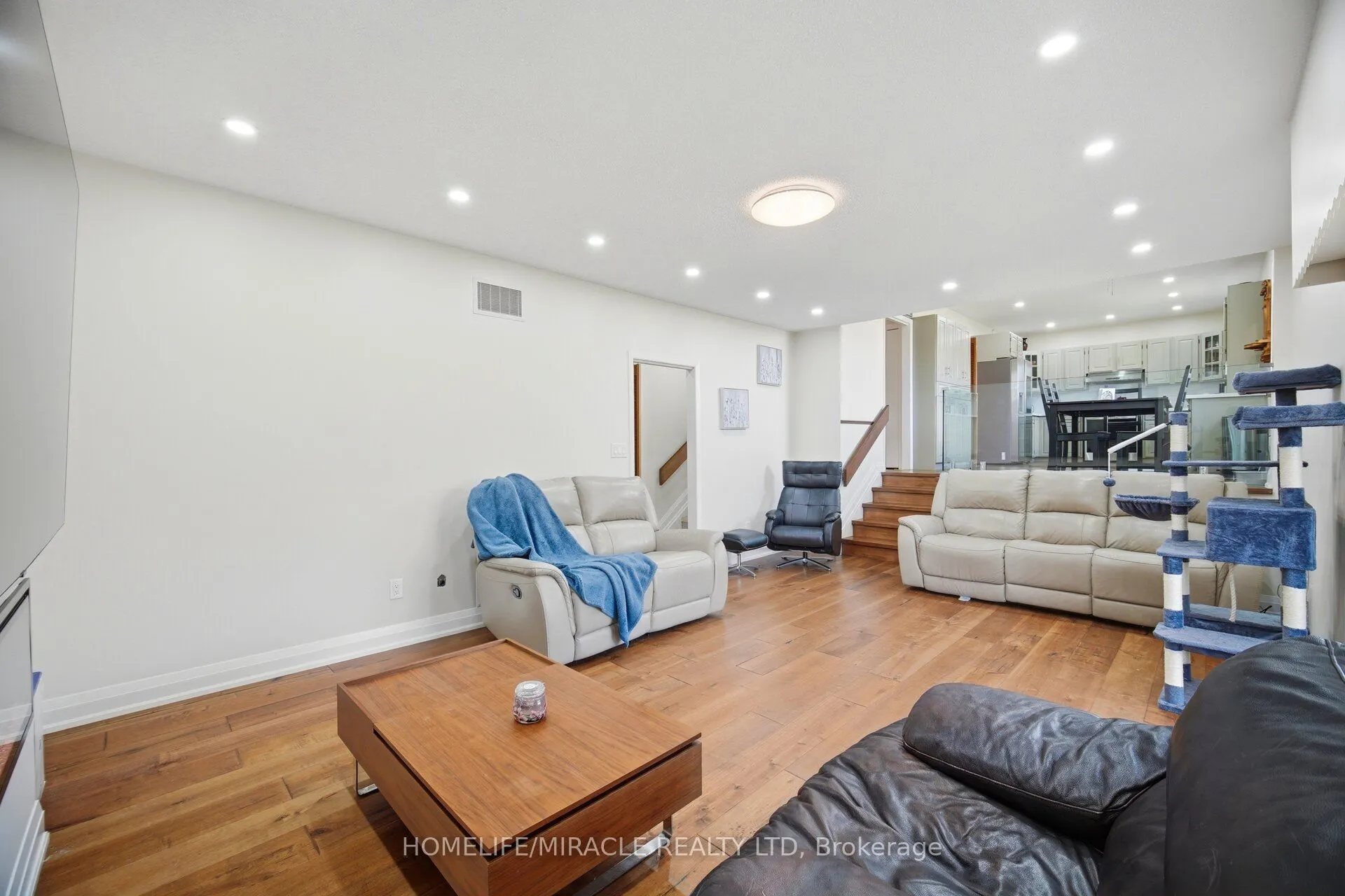 38 Leclaire Street