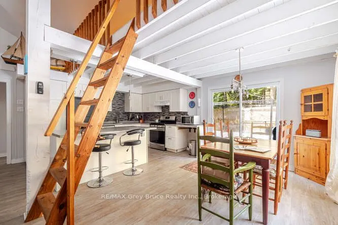 52 Spry Lake Road