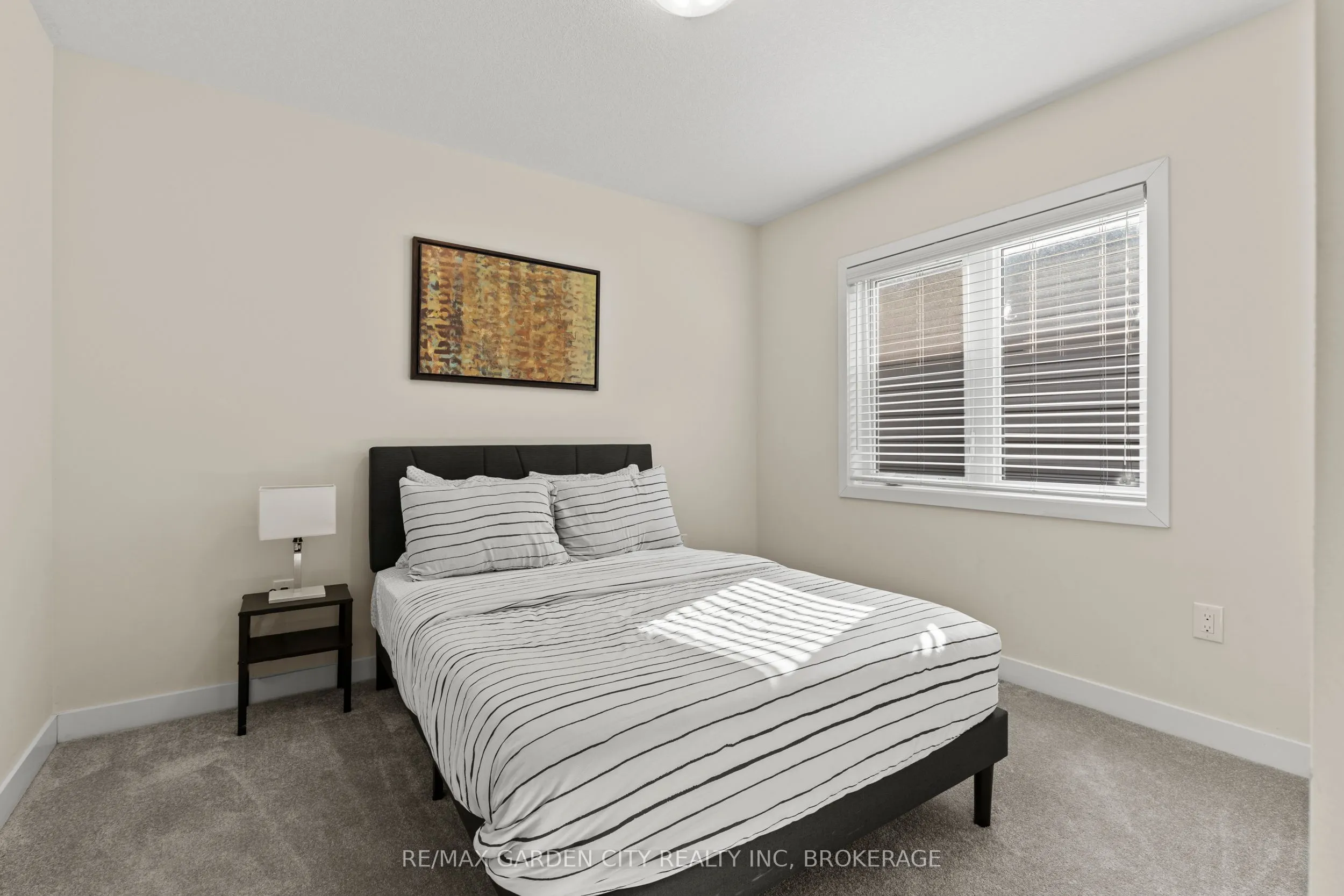 111 Sunflower Crescent