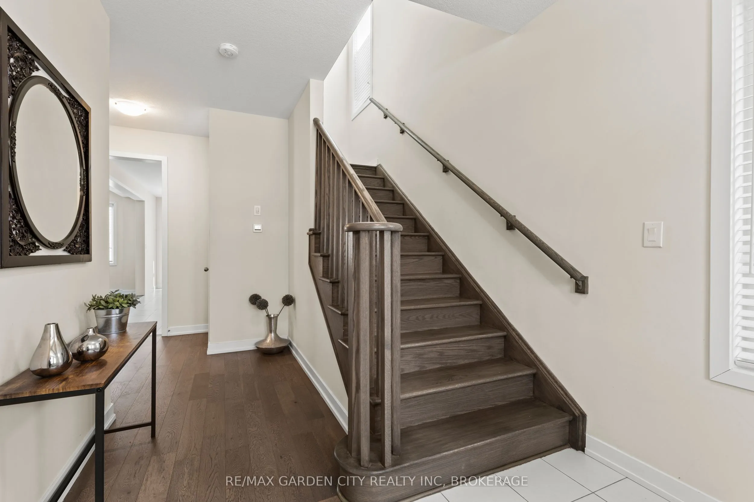 111 Sunflower Crescent
