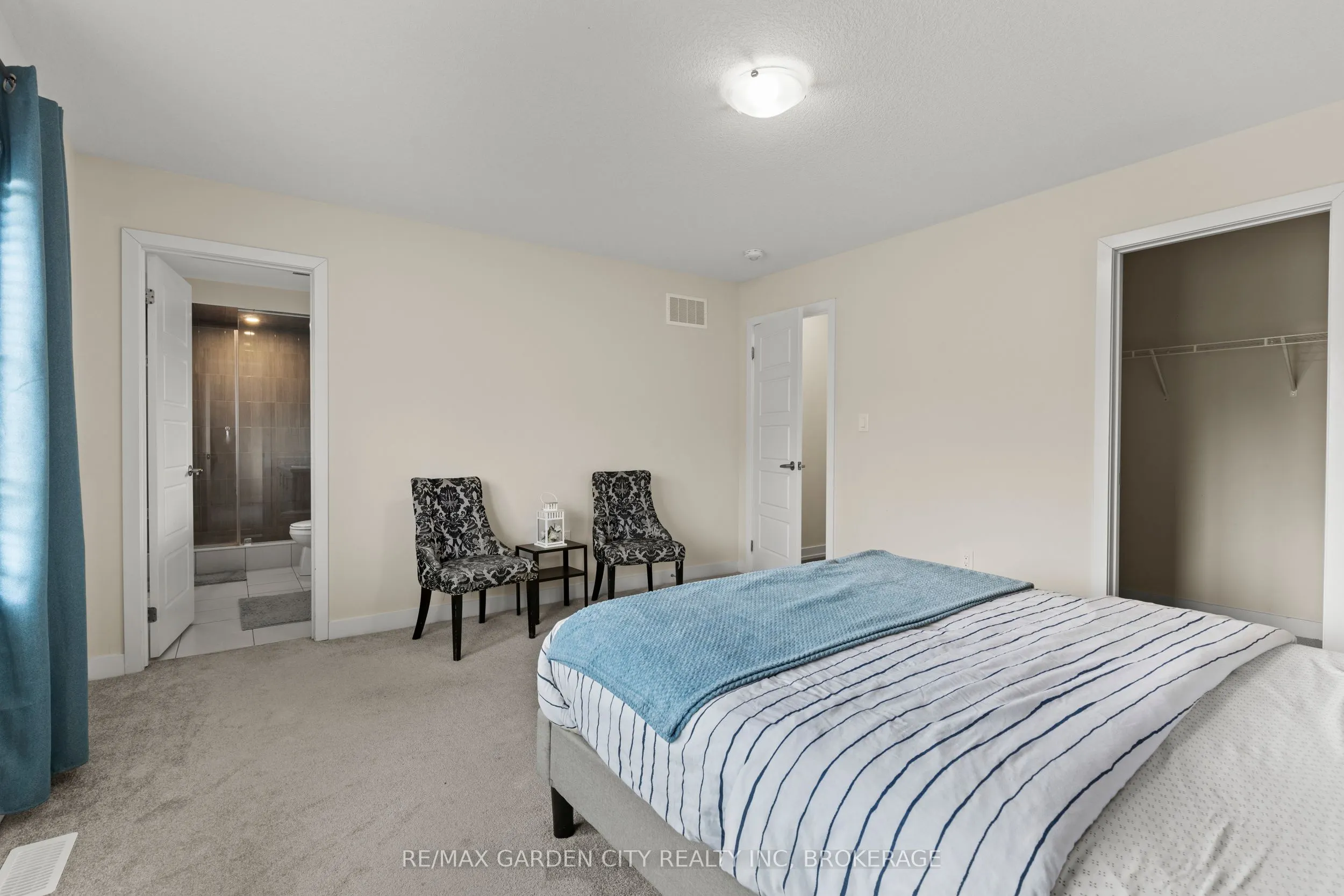 111 Sunflower Crescent