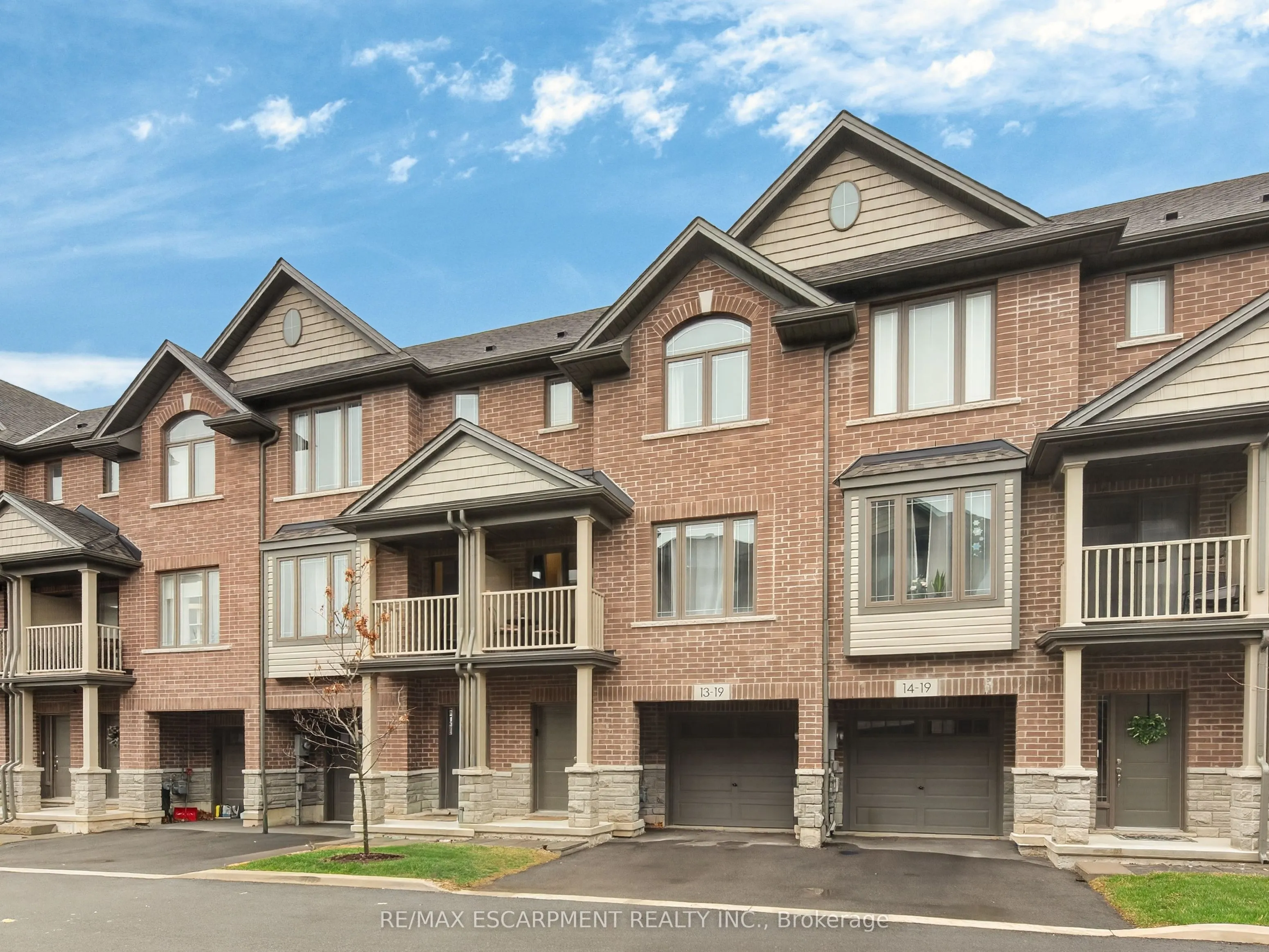 19 Picardy Drive #13