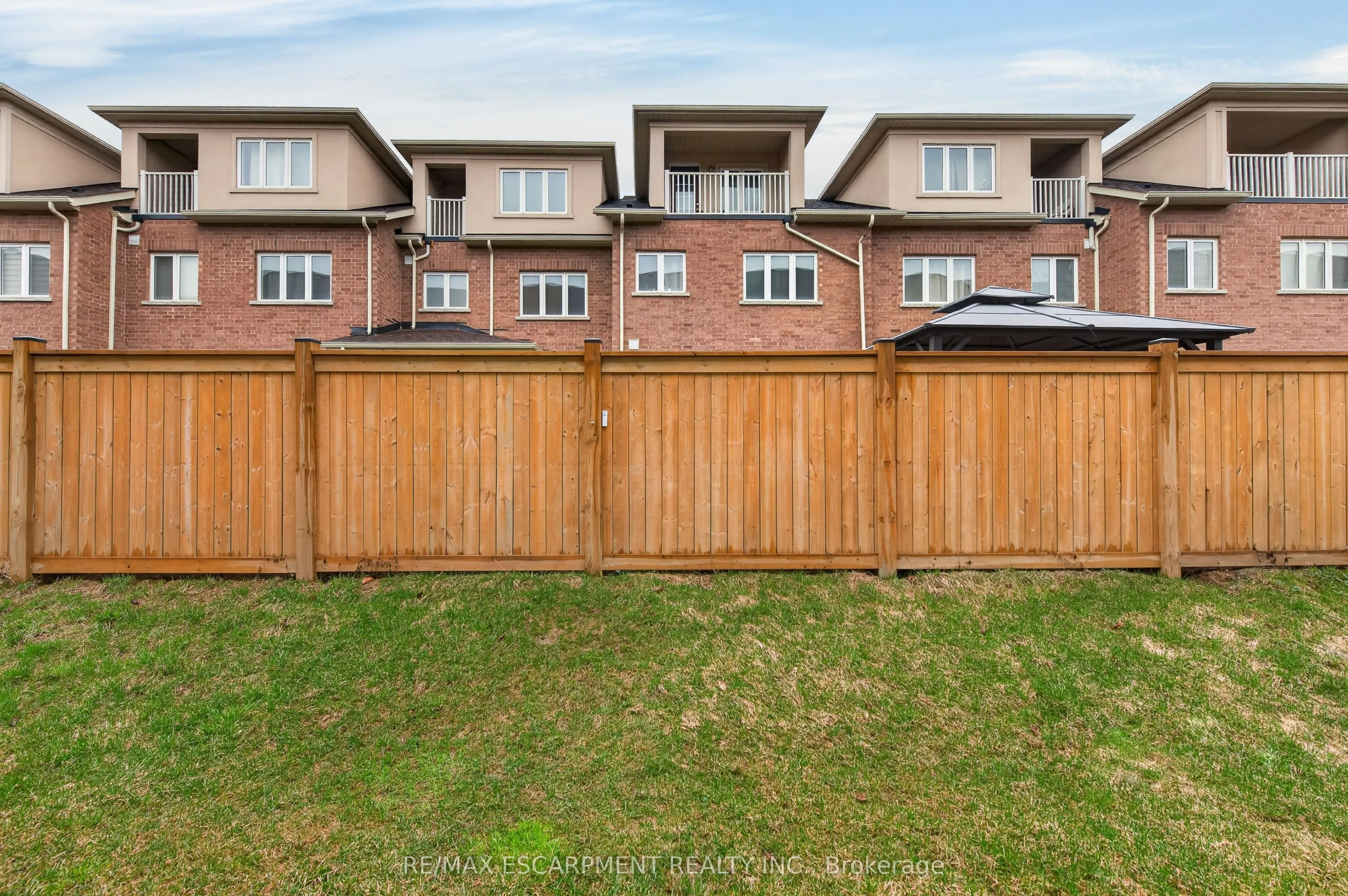 19 Picardy Drive #13