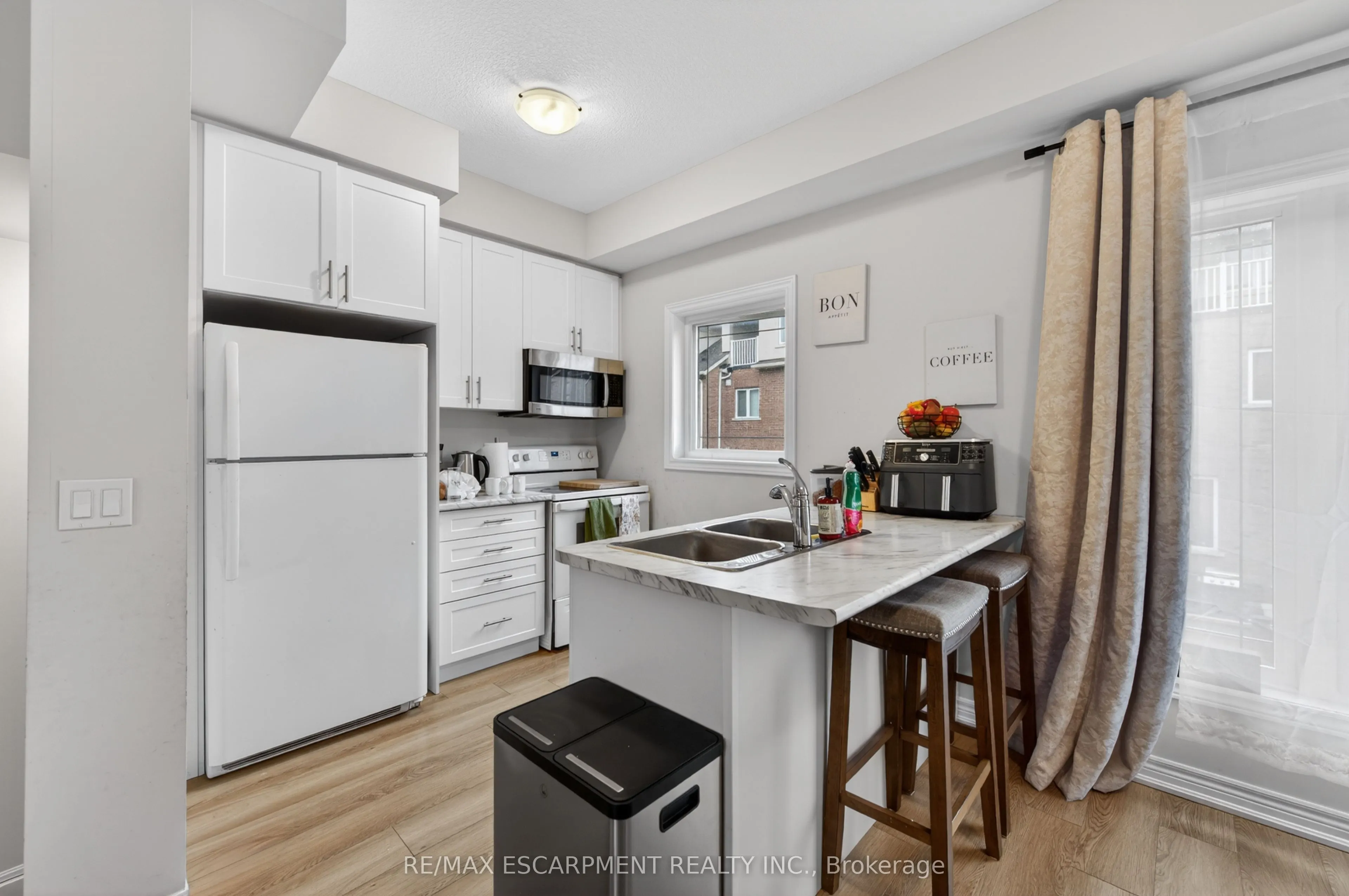 19 Picardy Drive #13